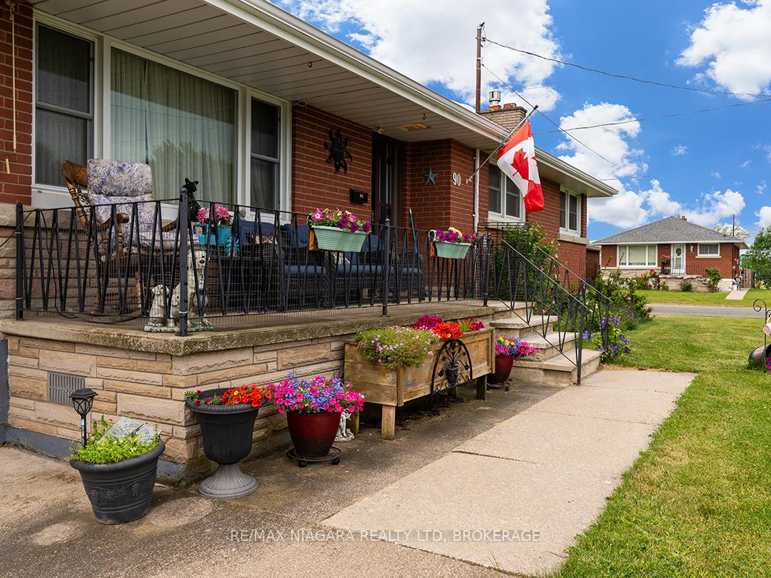 Photo 2 of 90 John Street, Port Colborne, Killaly East — HOMEH