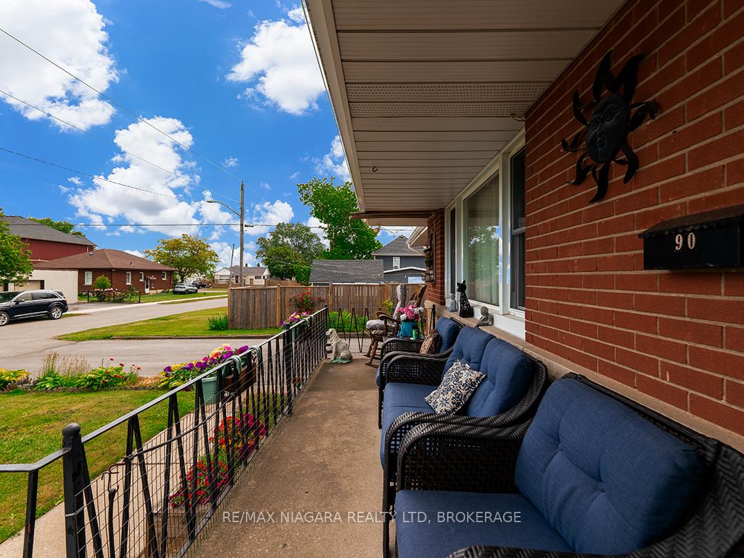 Photo 3 of 90 John Street, Port Colborne, Killaly East — HOMEH