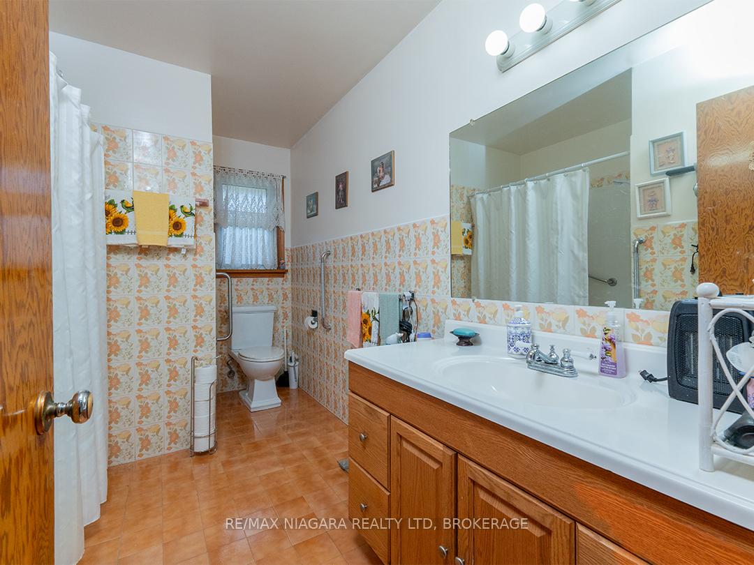 Photo 16 of 90 John Street, Port Colborne, Killaly East — HOMEH