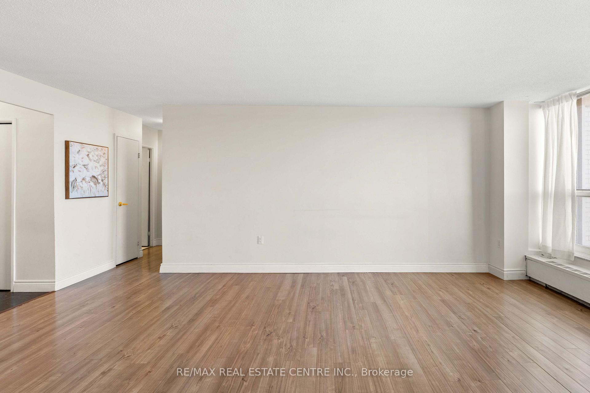 Photo 16 of Unit 504, 130 Neptune Drive, Toronto, Englemount-Lawrence — HOMEH