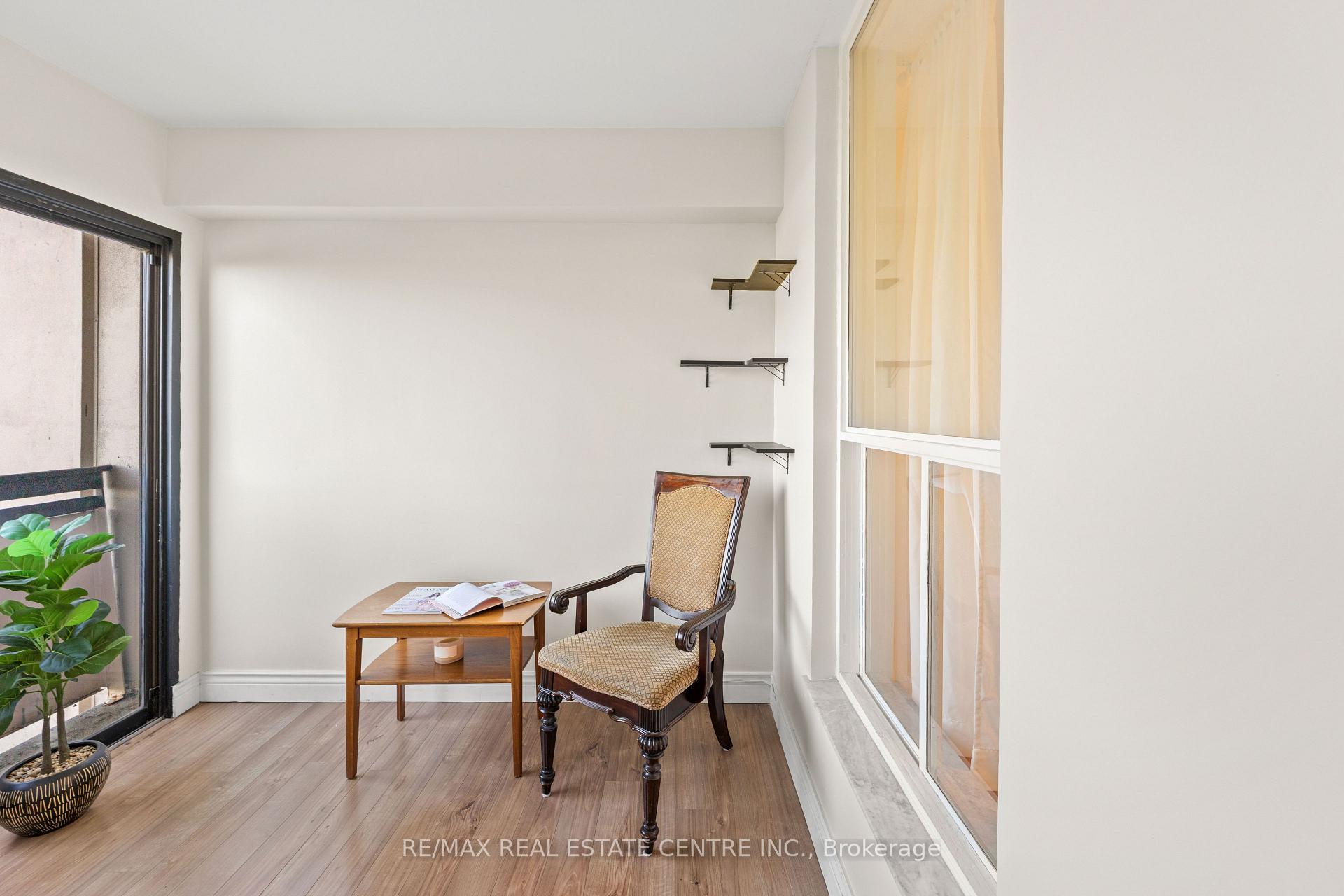 Photo 22 of Unit 504, 130 Neptune Drive, Toronto, Englemount-Lawrence — HOMEH