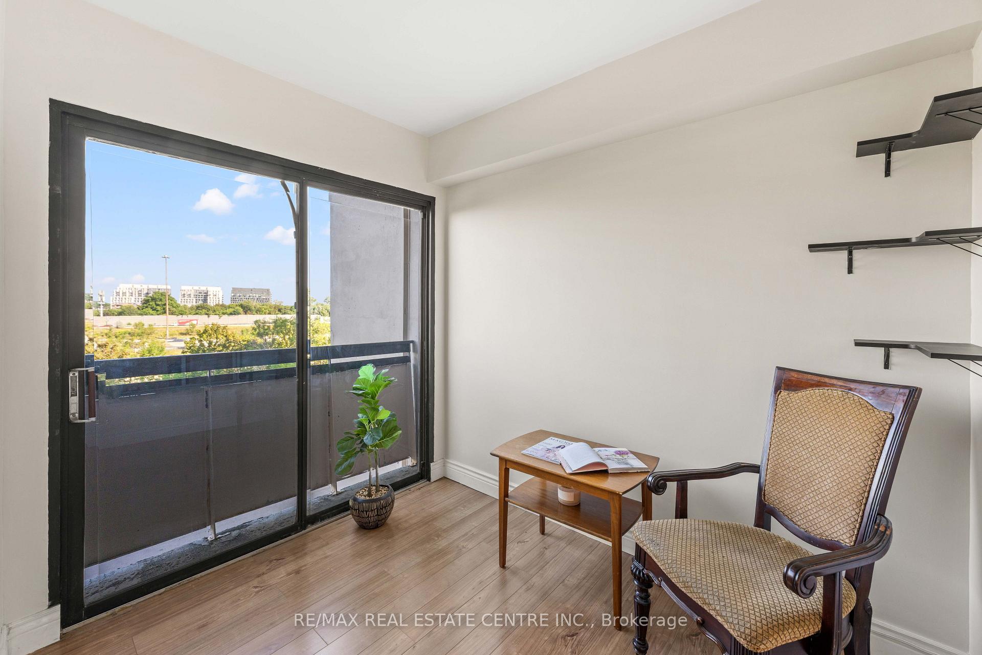 Photo 23 of Unit 504, 130 Neptune Drive, Toronto, Englemount-Lawrence — HOMEH