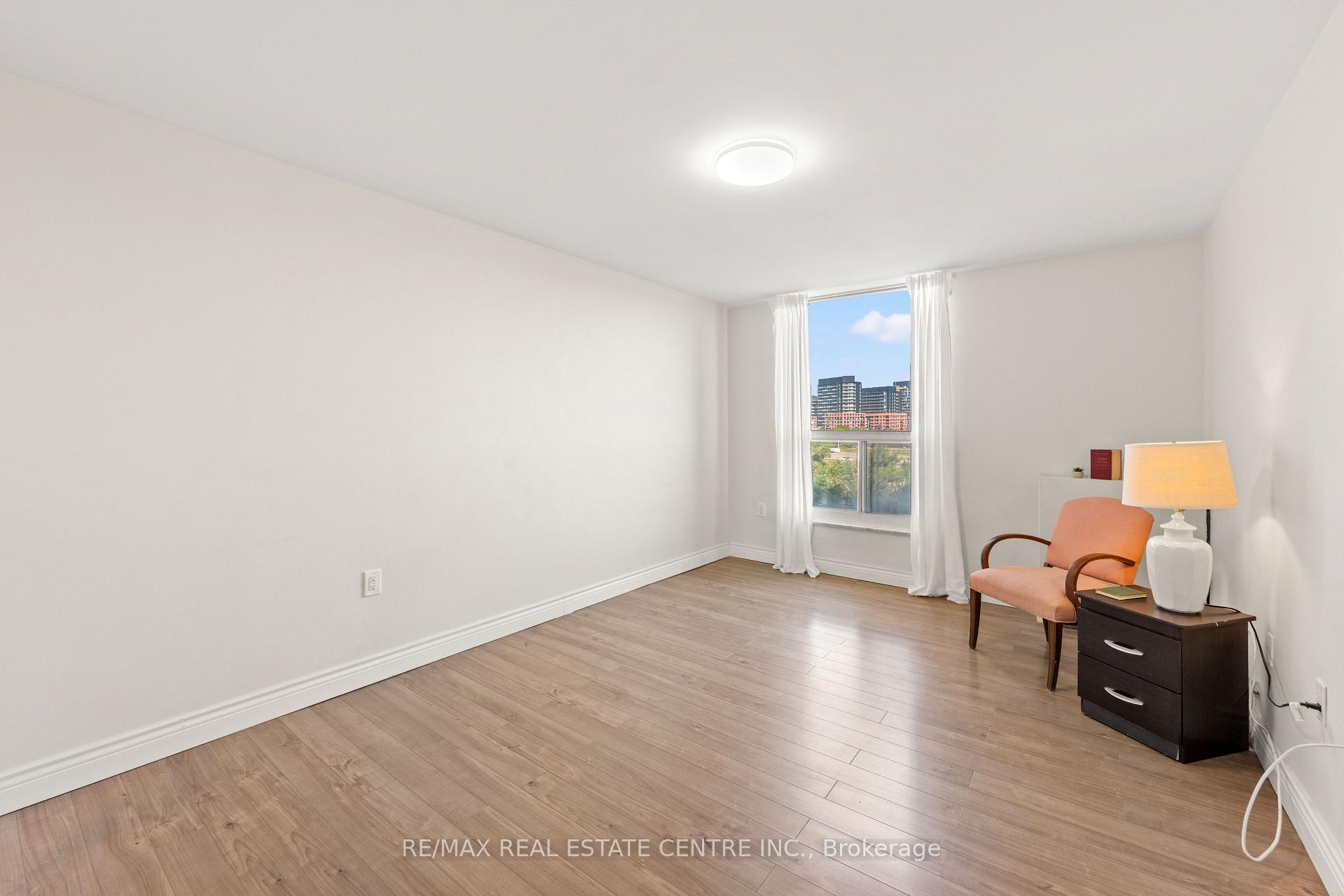 Photo 24 of Unit 504, 130 Neptune Drive, Toronto, Englemount-Lawrence — HOMEH