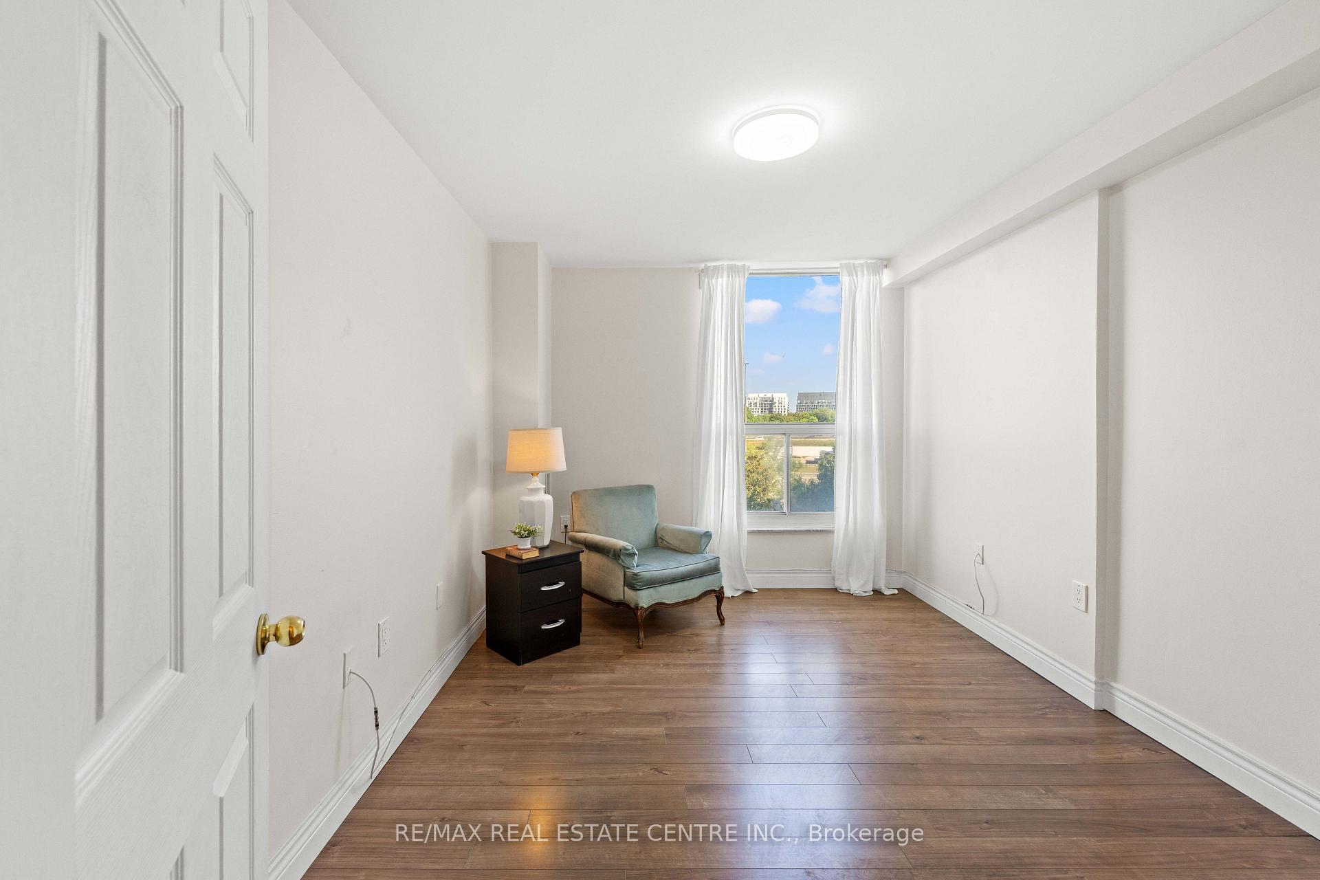 Photo 29 of Unit 504, 130 Neptune Drive, Toronto, Englemount-Lawrence — HOMEH