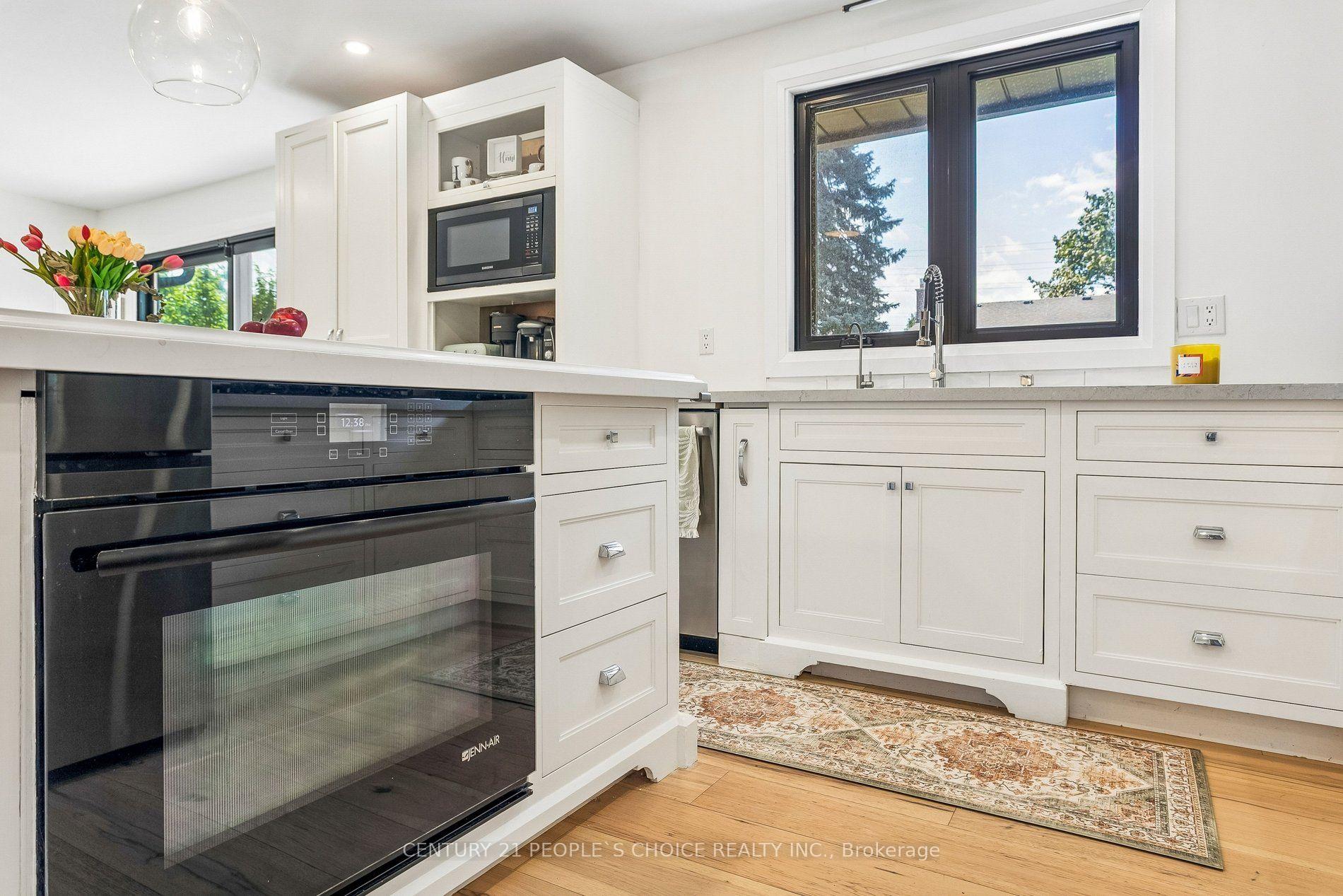 Photo 14 of 2505 Yarmouth Crescent, Oakville, West — HOMEH