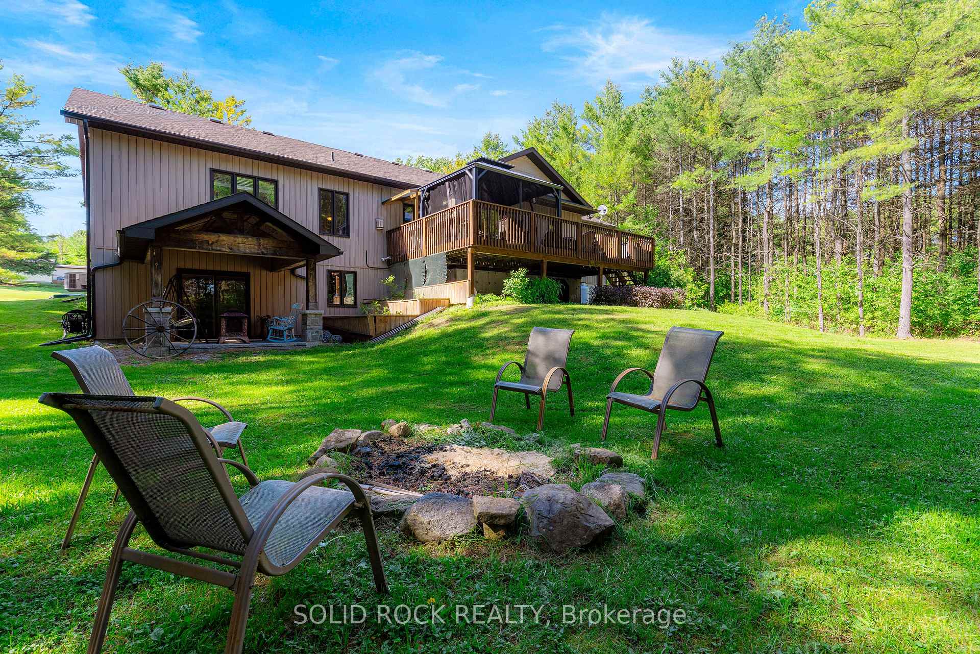 Photo 4 of 717 Upper Oak Leaf Road, Athens, R of Yonge & Escott Twp — HOMEH