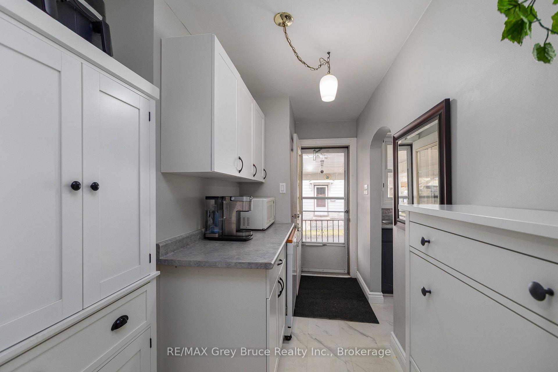 Photo 5 of 2120 4th Avenue W, Owen Sound — HOMEH