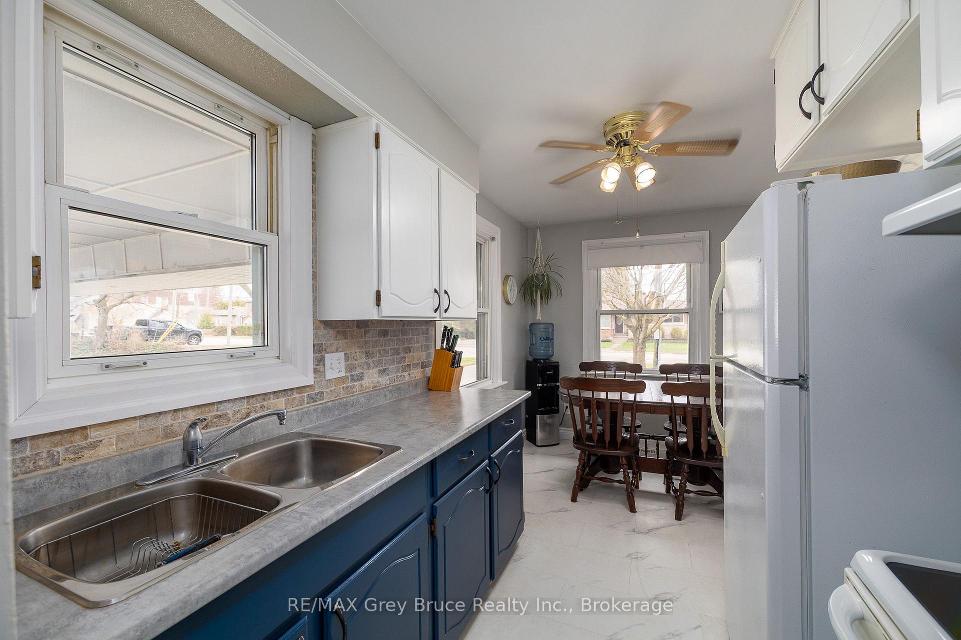 Photo 6 of 2120 4th Avenue W, Owen Sound — HOMEH