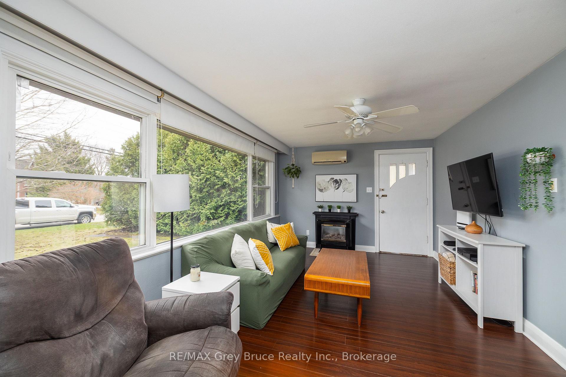 Photo 9 of 2120 4th Avenue W, Owen Sound — HOMEH