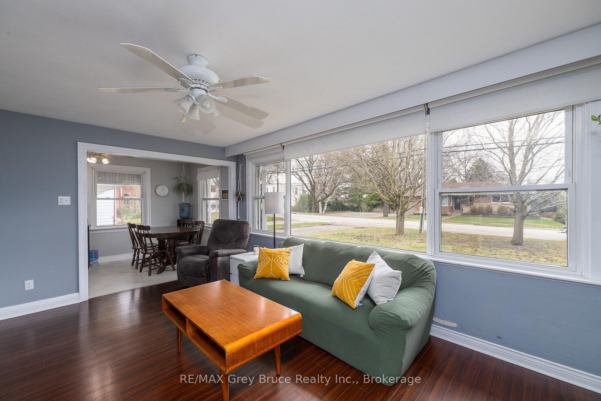 Photo 10 of 2120 4th Avenue W, Owen Sound — HOMEH