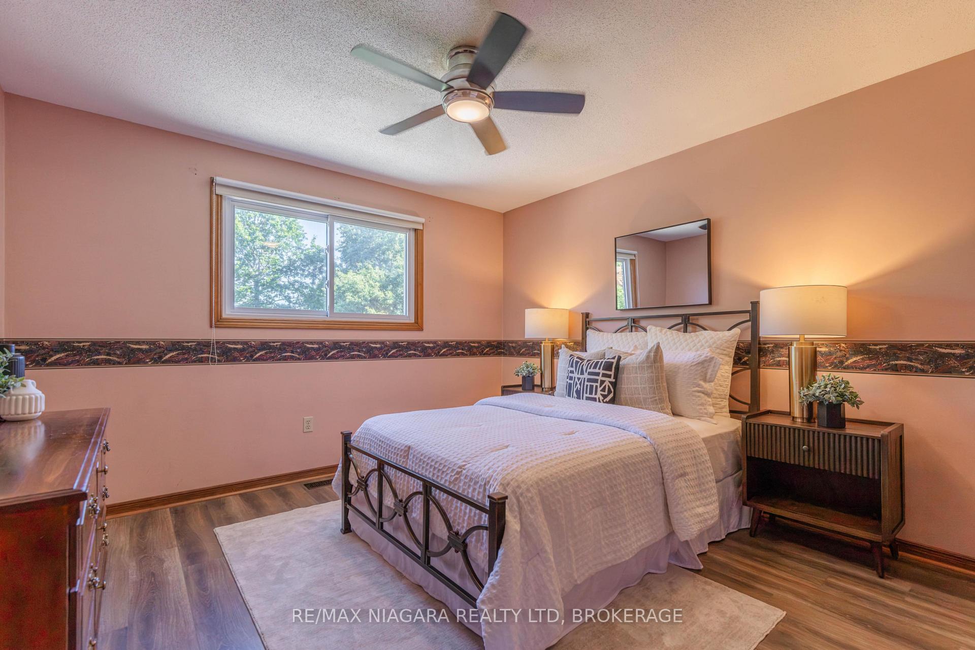 Photo 18 of 27 Andrea Drive, St. Catharines, Rykert/Vansickle — HOMEH