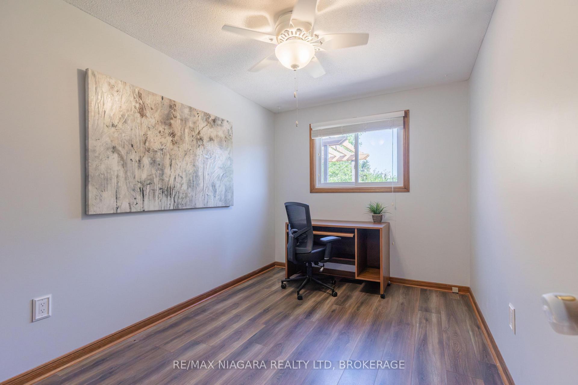 Photo 19 of 27 Andrea Drive, St. Catharines, Rykert/Vansickle — HOMEH