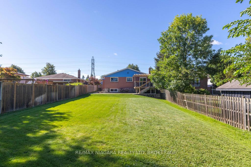 Photo 26 of 27 Andrea Drive, St. Catharines, Rykert/Vansickle — HOMEH