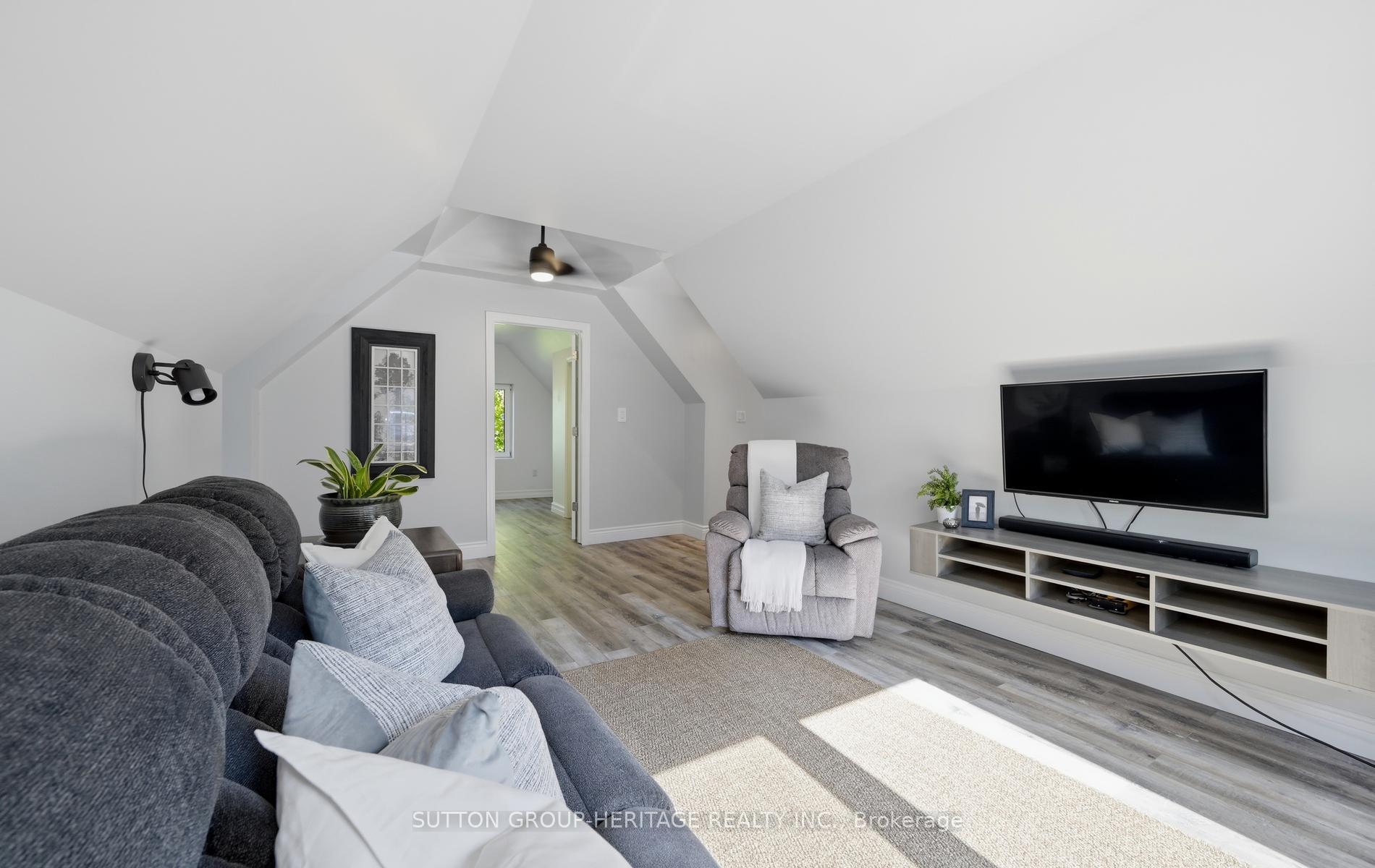 Photo 23 of 62 Lakeside Beach Road, Scugog, Rural Scugog — HOMEH