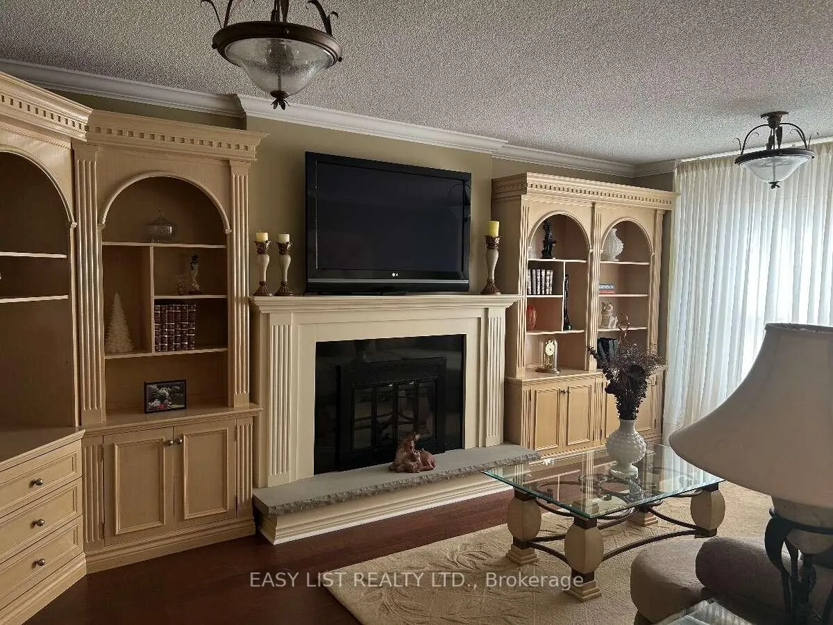 Photo 21 of 14 Gas Light Crescent, Vaughan, East Woodbridge — HOMEH