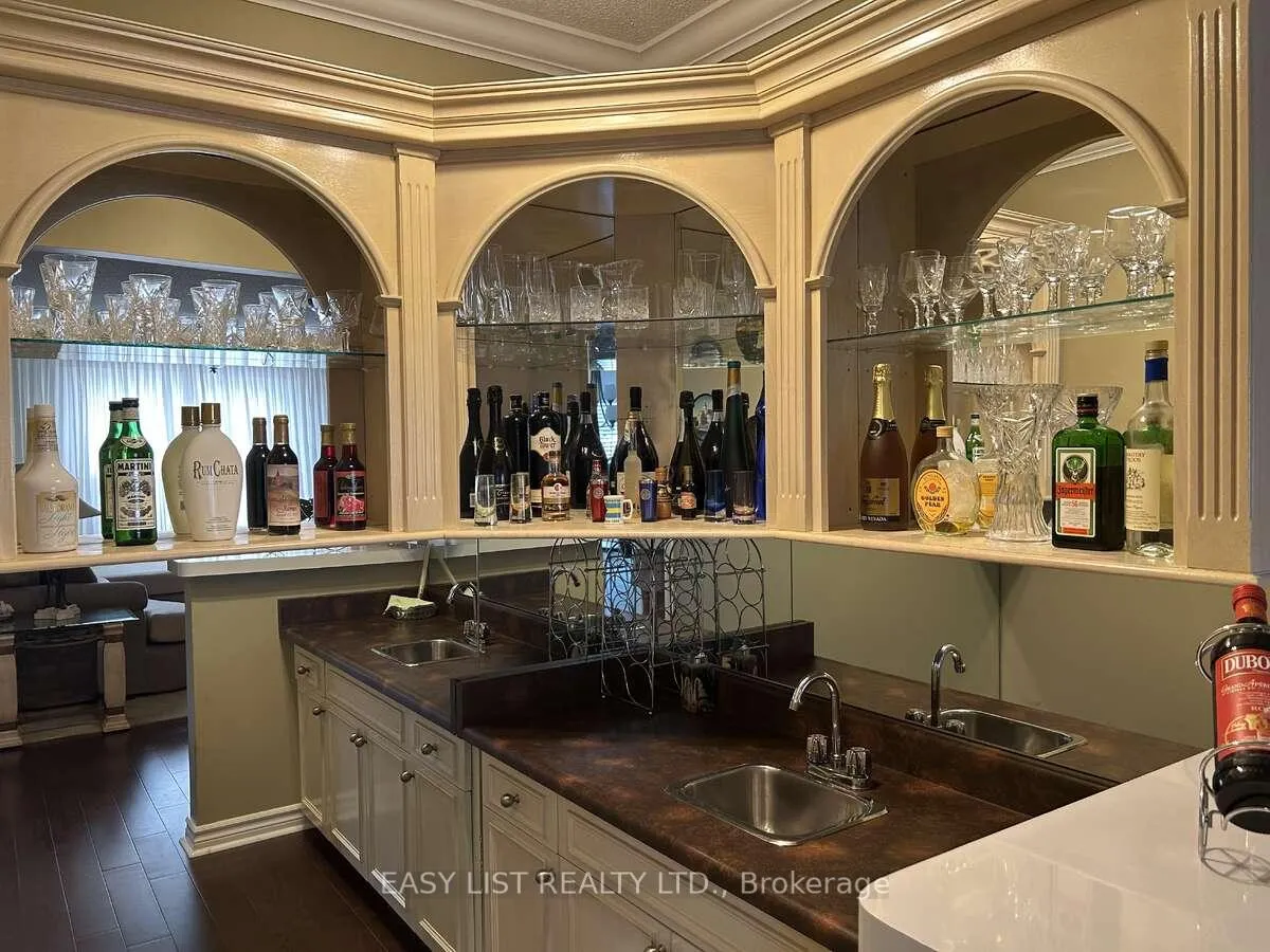 Photo 36 of 14 Gas Light Crescent, Vaughan, East Woodbridge — HOMEH