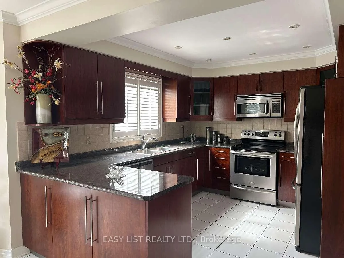 Photo 46 of 14 Gas Light Crescent, Vaughan, East Woodbridge — HOMEH