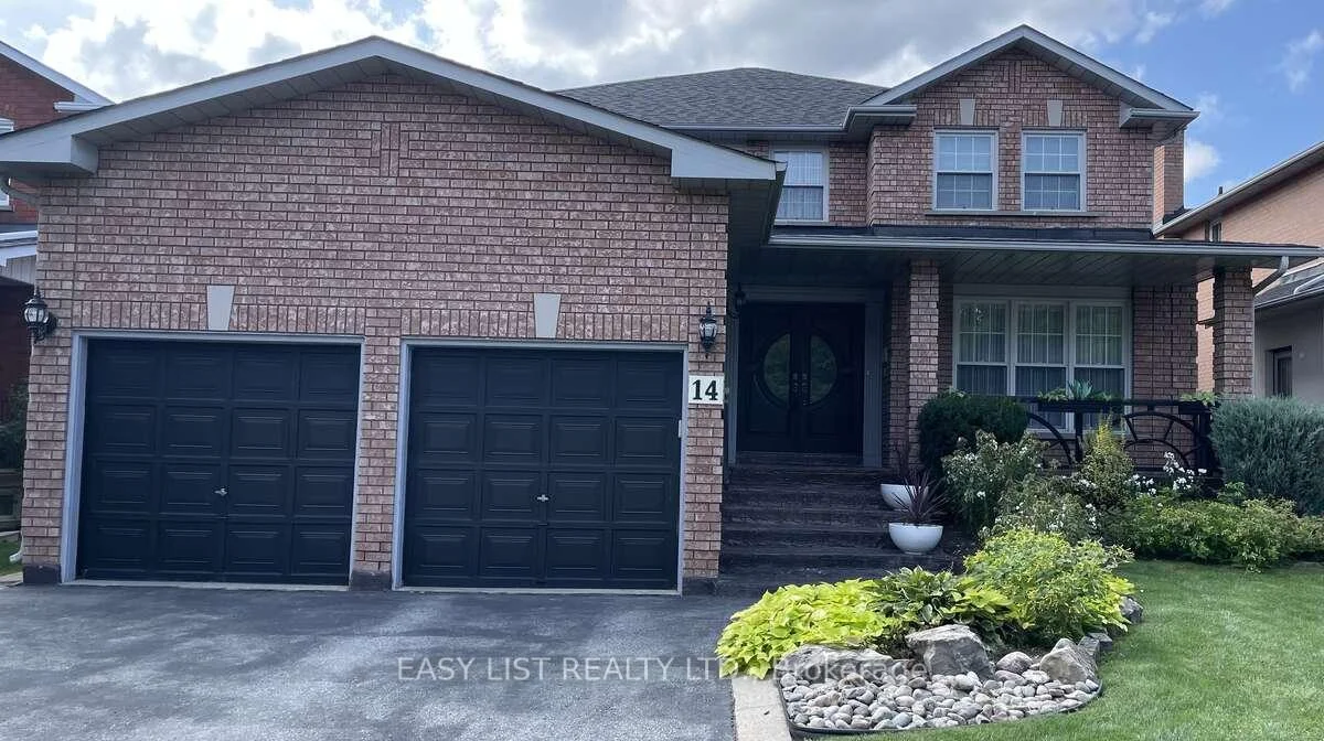 Photo 8 of 14 Gas Light Crescent, Vaughan, East Woodbridge — HOMEH