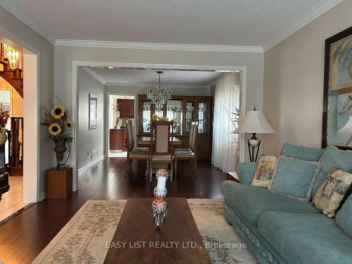 Photo 42 of 14 Gas Light Crescent, Vaughan, East Woodbridge — HOMEH