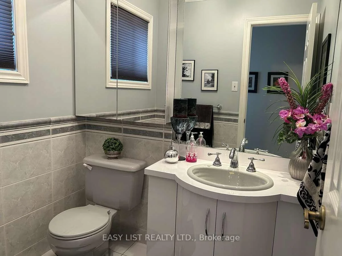 Photo 43 of 14 Gas Light Crescent, Vaughan, East Woodbridge — HOMEH
