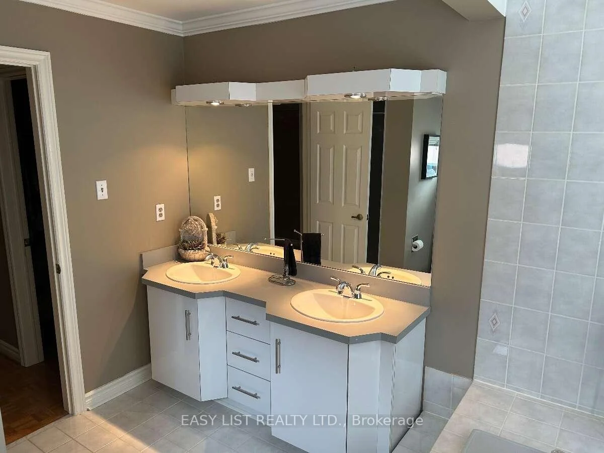 Photo 77 of 14 Gas Light Crescent, Vaughan, East Woodbridge — HOMEH