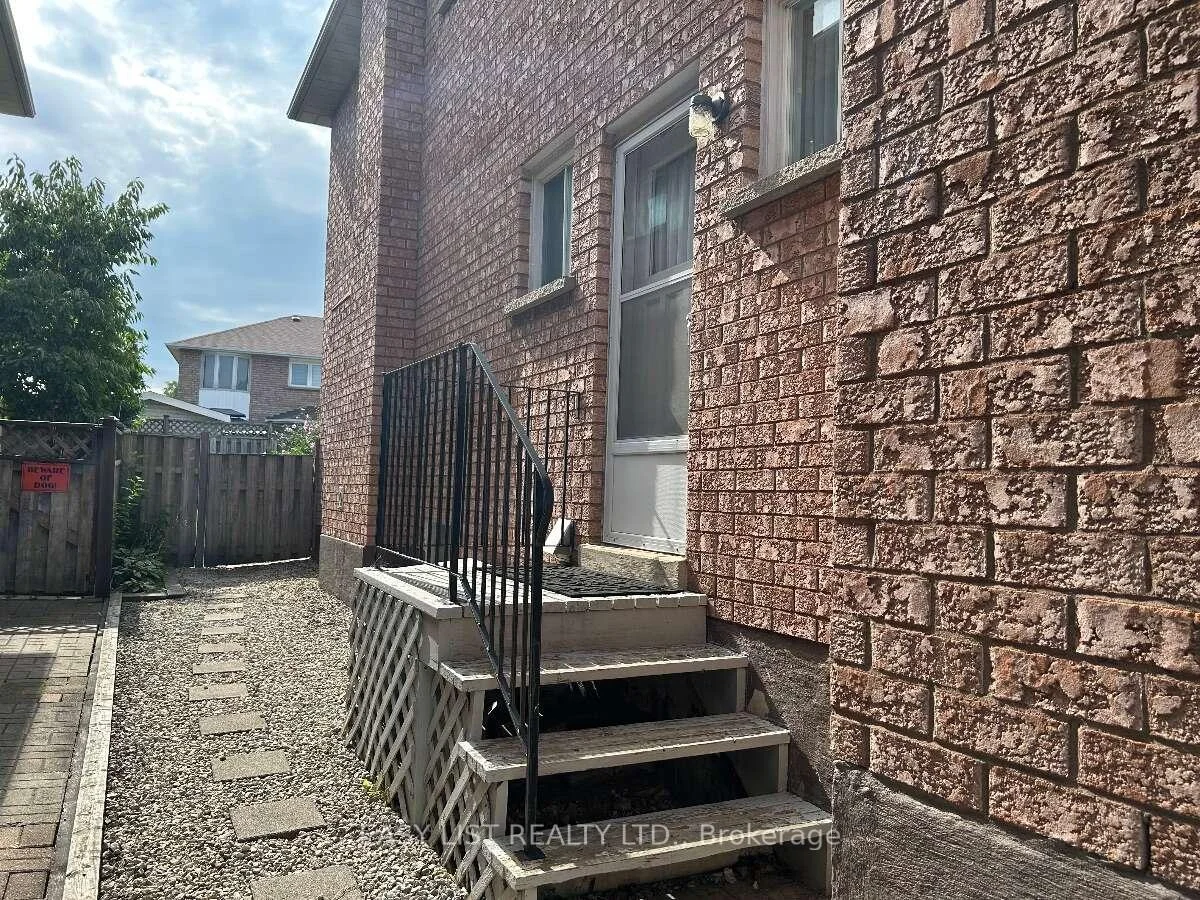 Photo 92 of 14 Gas Light Crescent, Vaughan, East Woodbridge — HOMEH