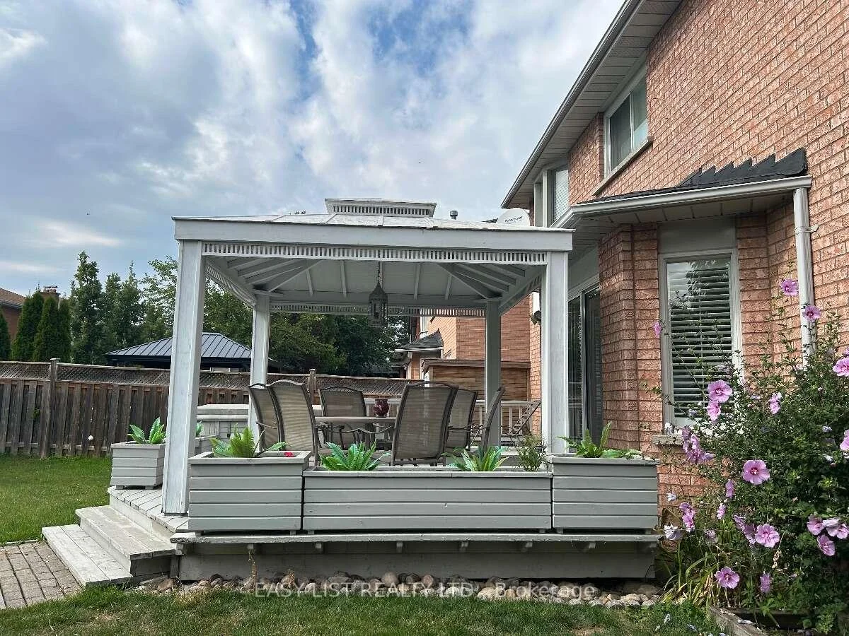 Photo 97 of 14 Gas Light Crescent, Vaughan, East Woodbridge — HOMEH