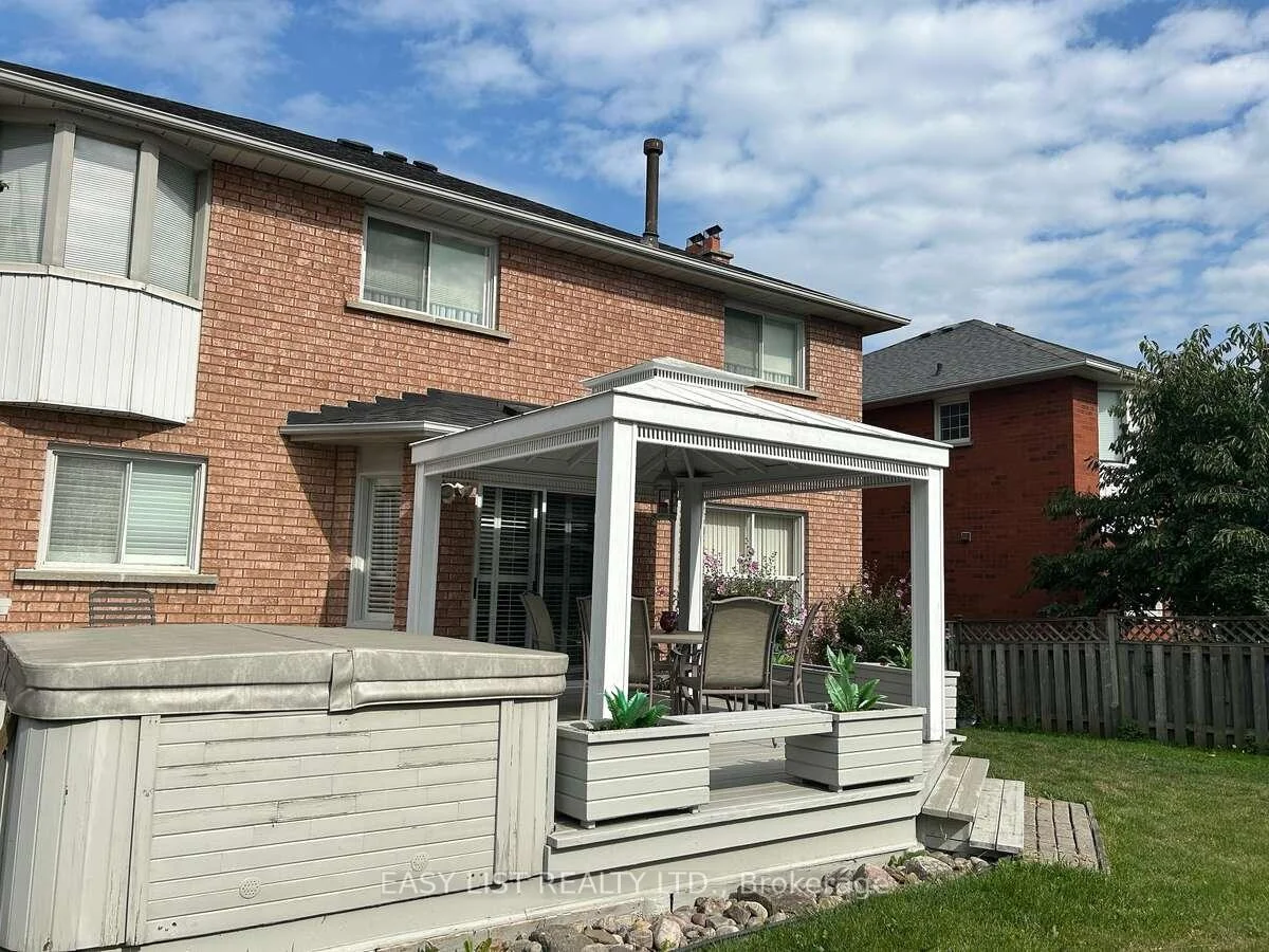 Photo 35 of 14 Gas Light Crescent, Vaughan, East Woodbridge — HOMEH