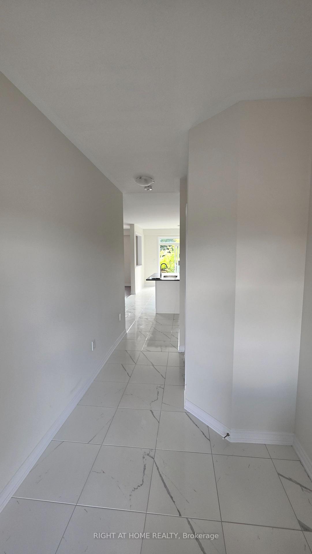 Photo 3 of 233 Postill Street, Brant, Paris — HOMEH