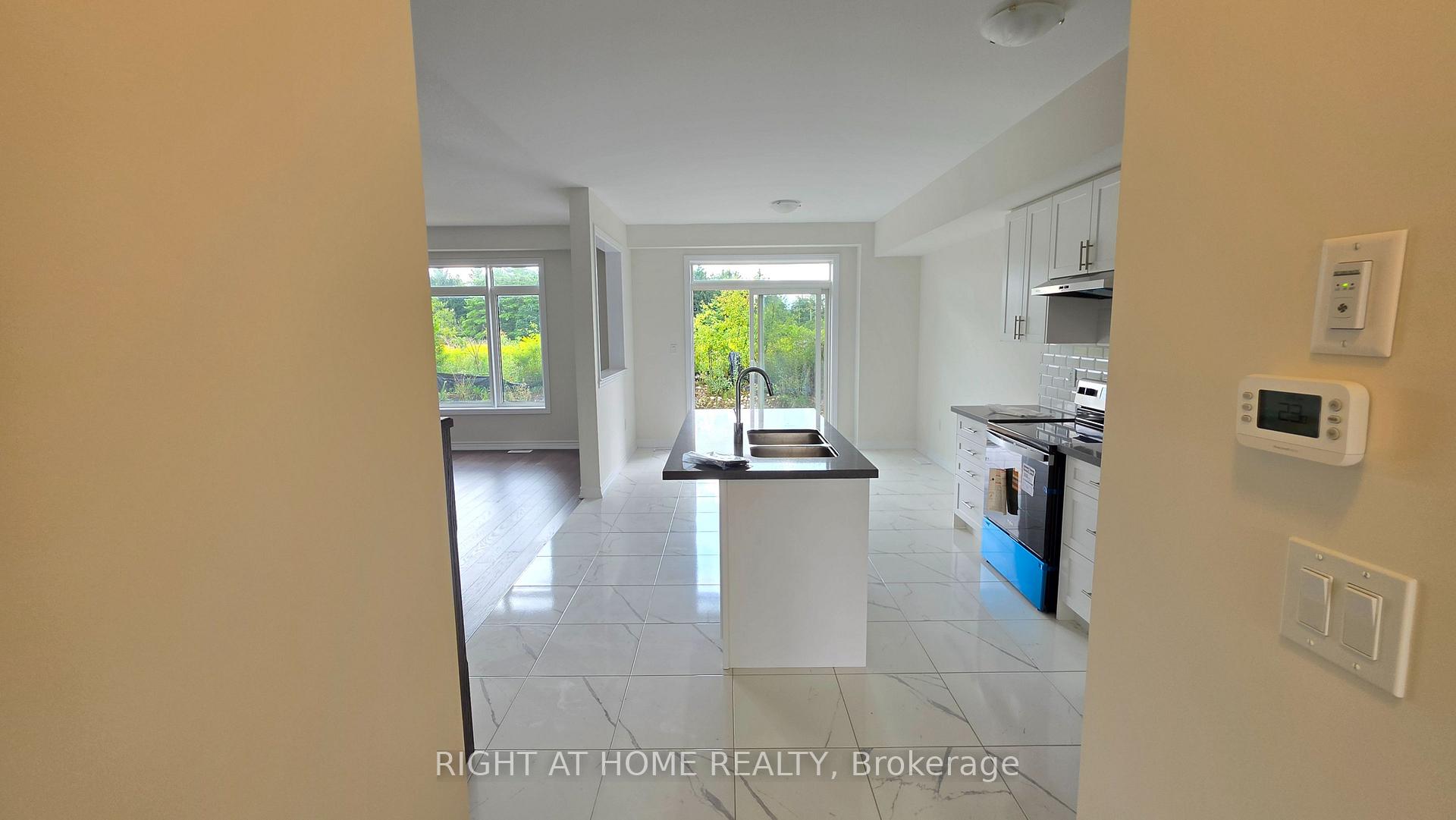 Photo 7 of 233 Postill Street, Brant, Paris — HOMEH