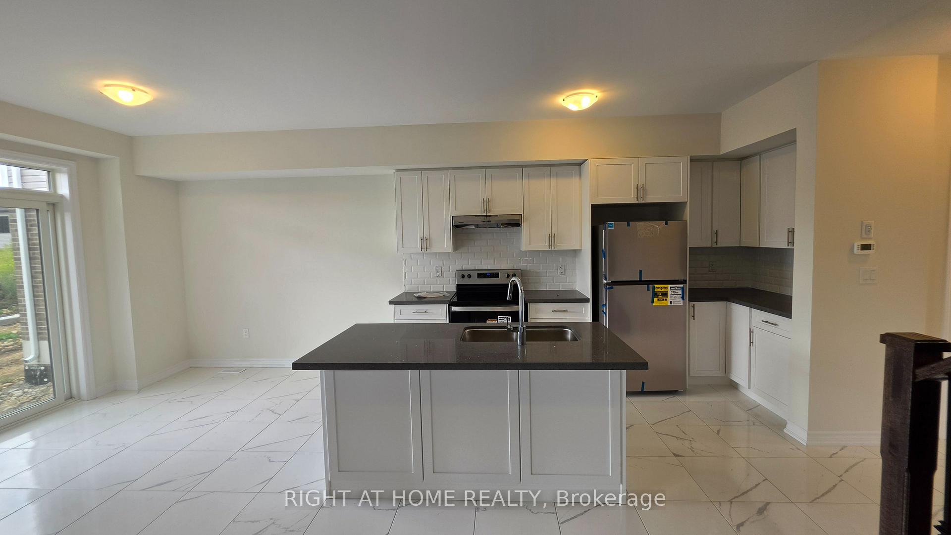 Photo 10 of 233 Postill Street, Brant, Paris — HOMEH