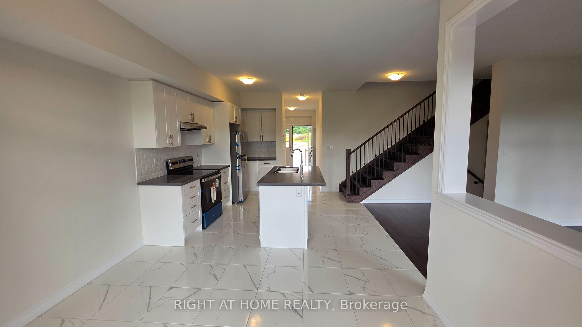Photo 12 of 233 Postill Street, Brant, Paris — HOMEH