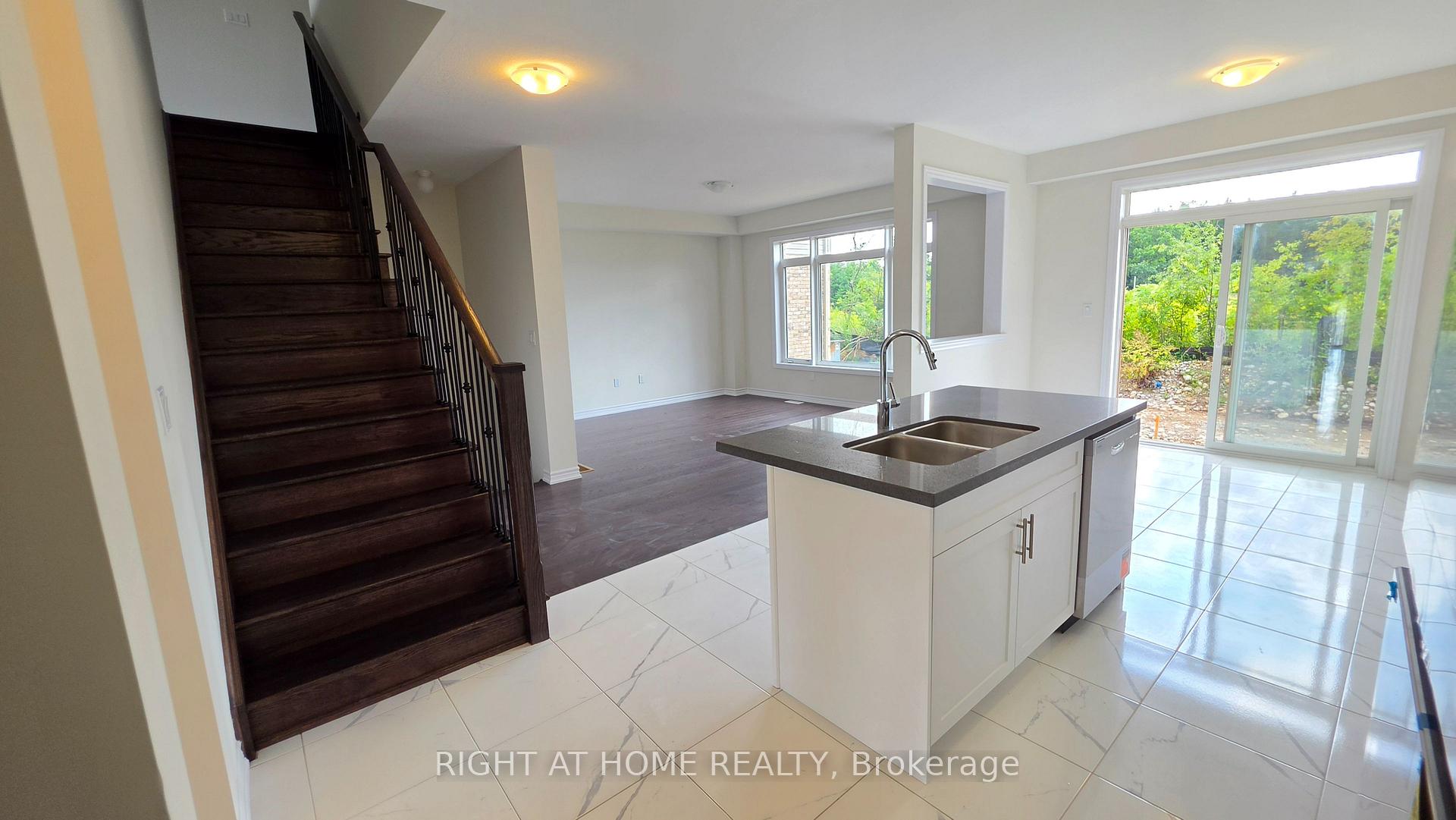 Photo 14 of 233 Postill Street, Brant, Paris — HOMEH