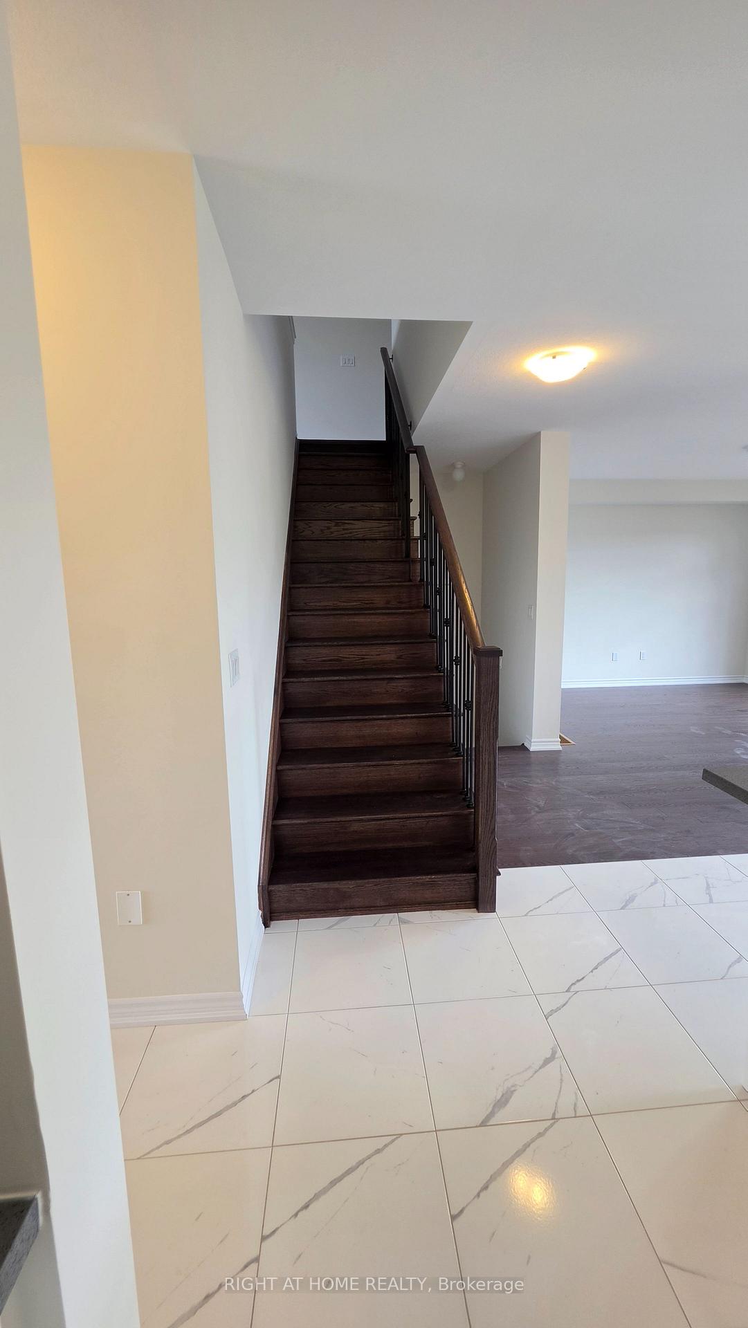 Photo 15 of 233 Postill Street, Brant, Paris — HOMEH