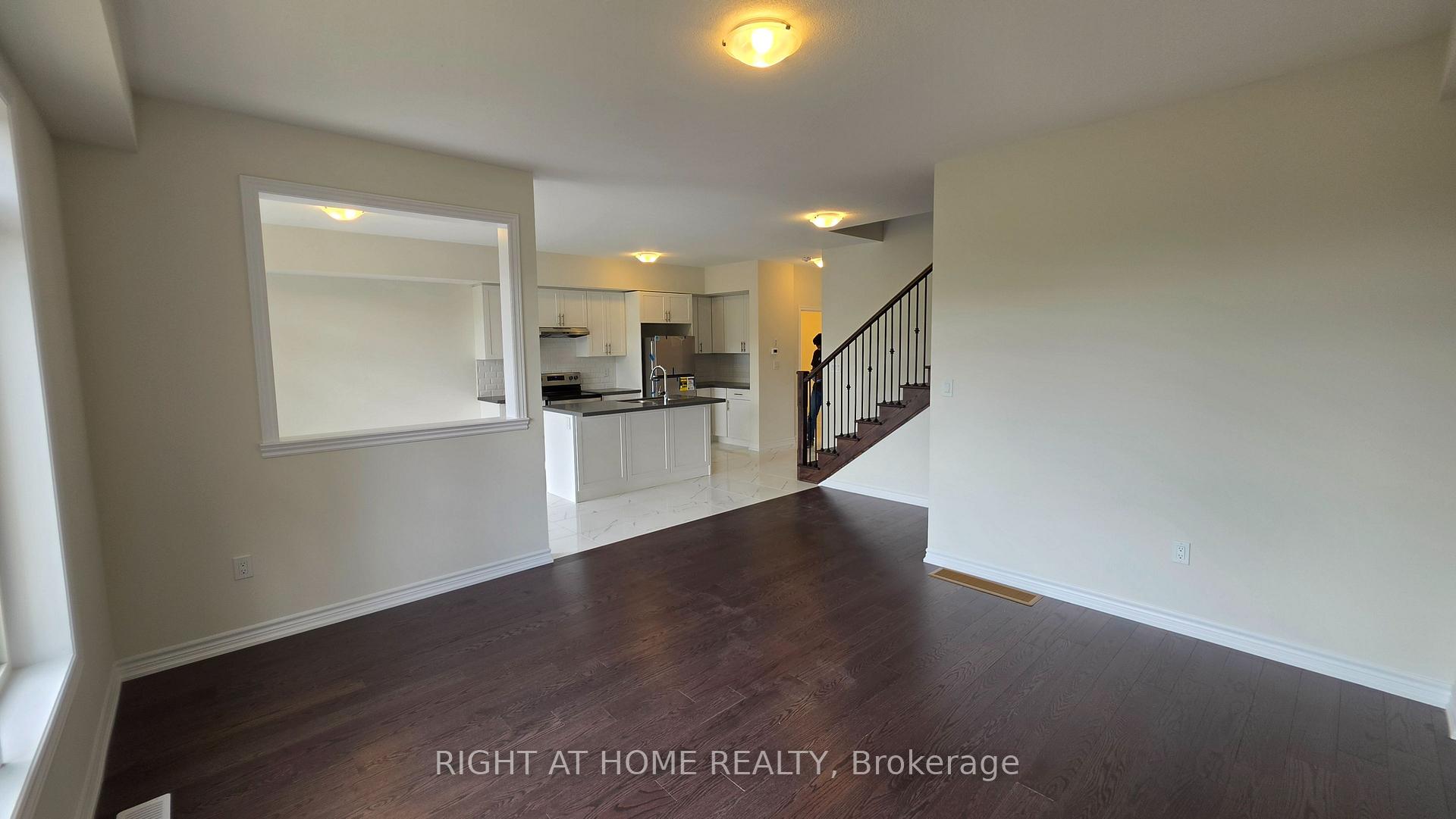 Photo 17 of 233 Postill Street, Brant, Paris — HOMEH