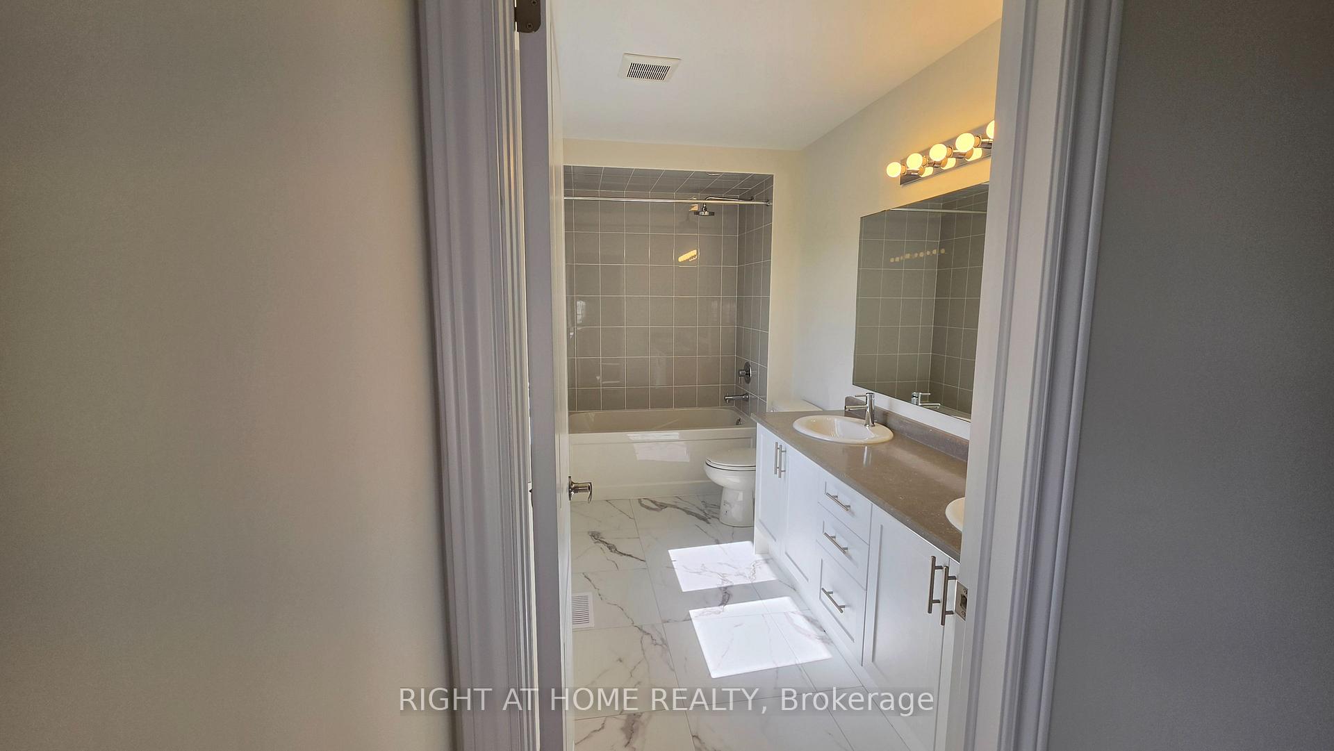 Photo 43 of 233 Postill Street, Brant, Paris — HOMEH