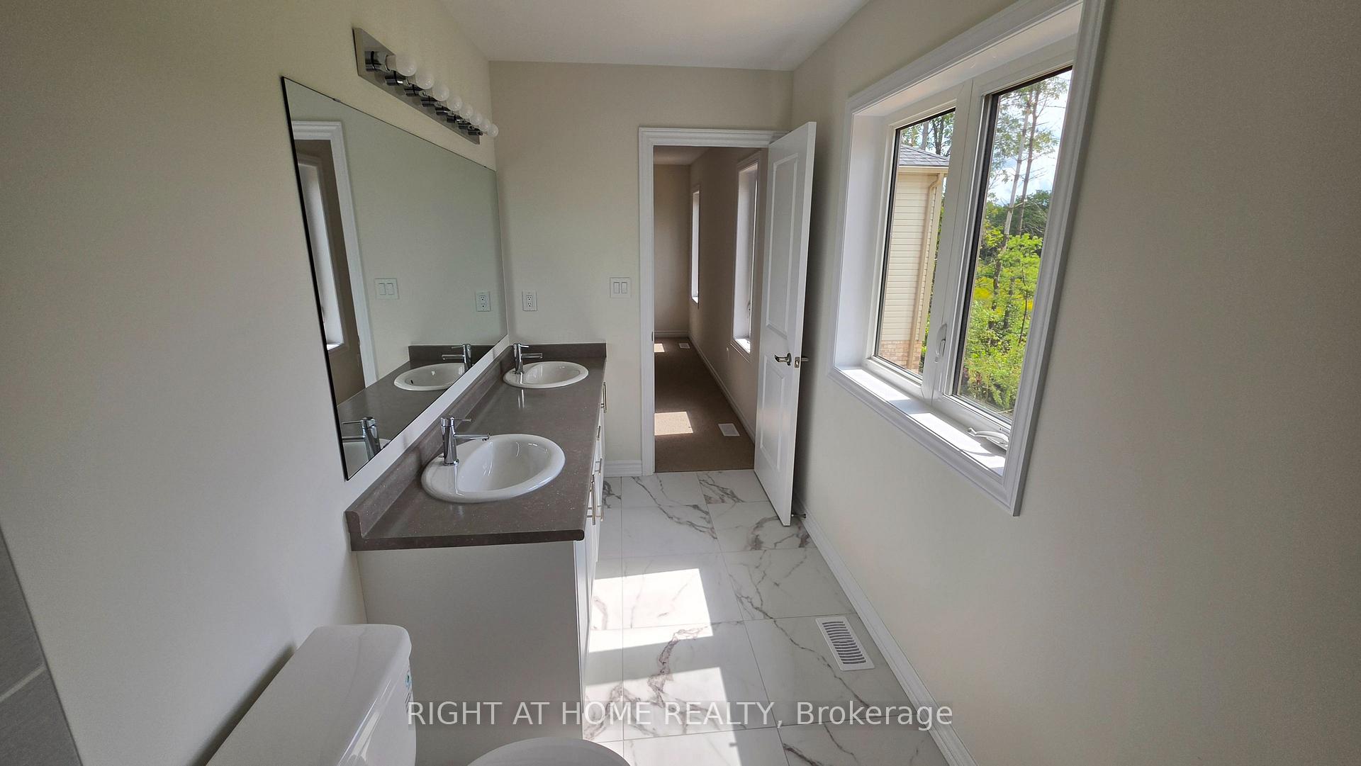 Photo 45 of 233 Postill Street, Brant, Paris — HOMEH
