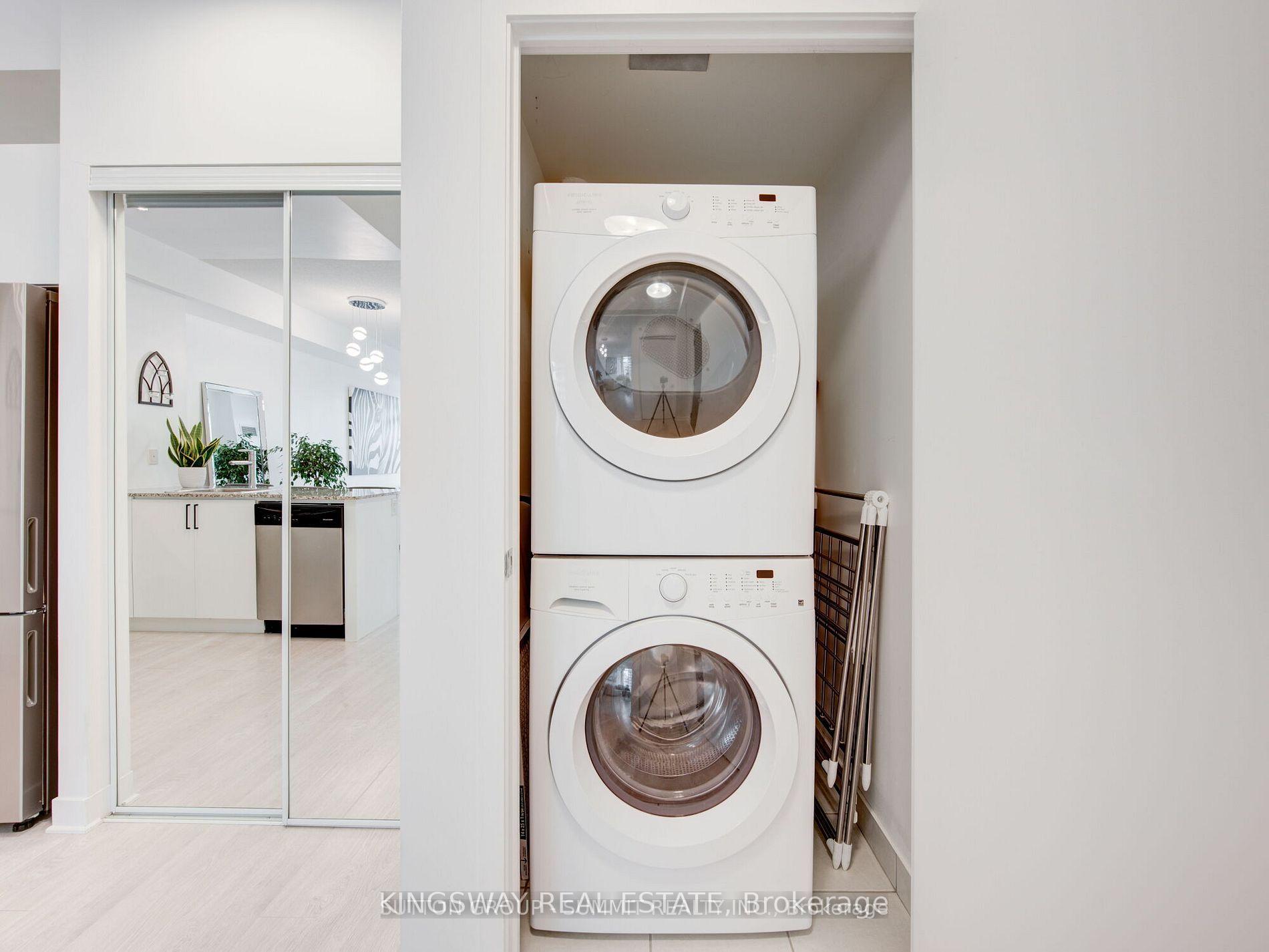 Photo 11 of Unit 2606, 360 Square One Drive, Mississauga, City Centre — HOMEH