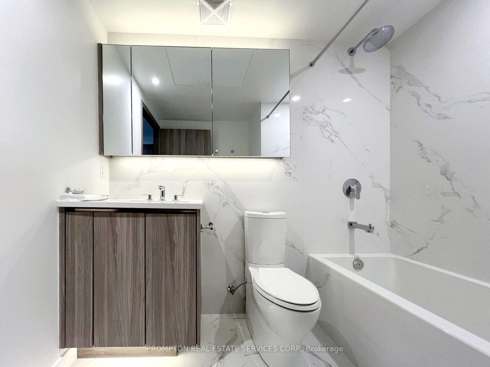 Photo 20 of Unit 915, 27 McMahon Drive, North York, Bayview Village — HOMEH