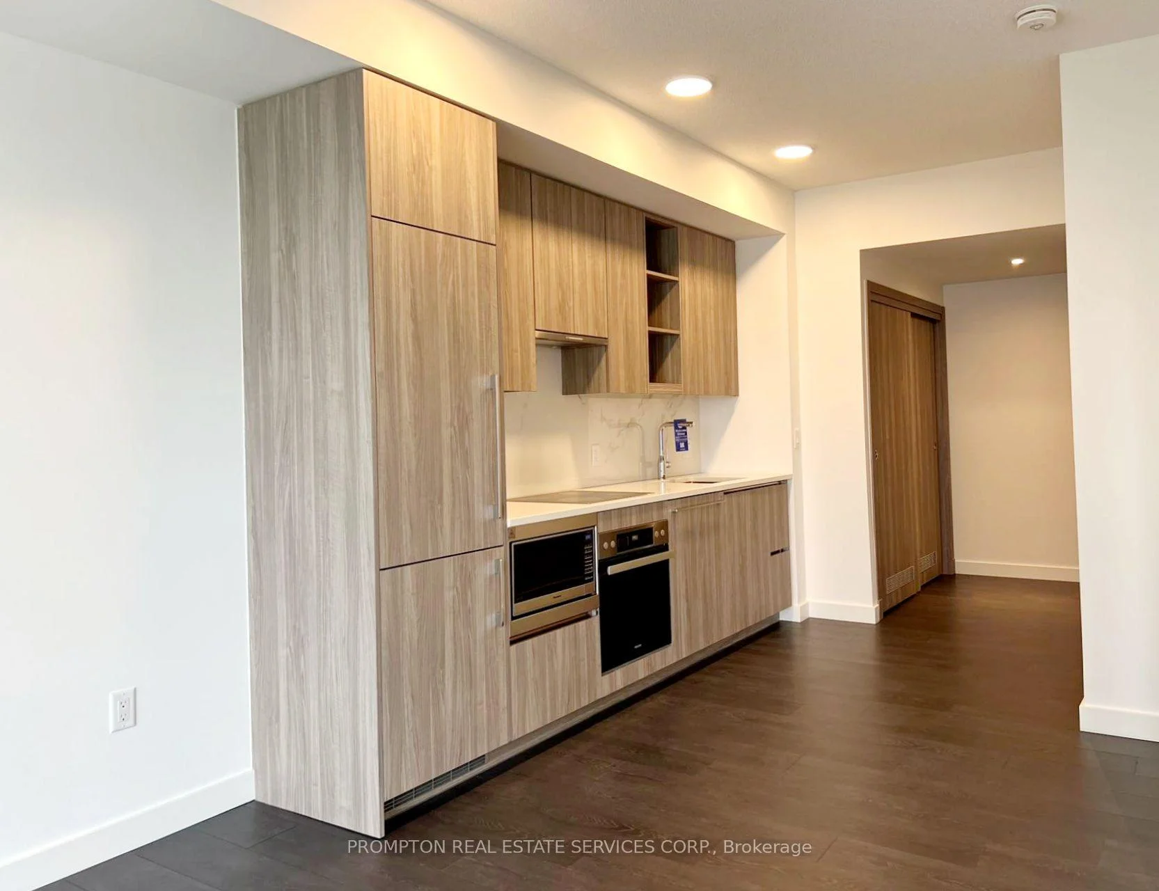 Photo 28 of Unit 915, 27 McMahon Drive, North York, Bayview Village — HOMEH