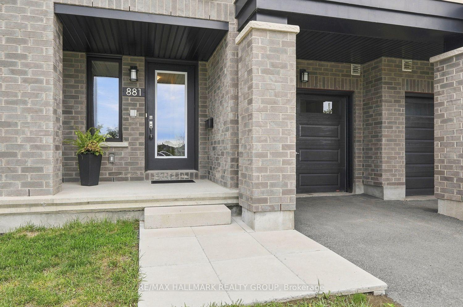 Photo 3 of 881 Couloir Road, Ottawa, Mer Bleue/Bradley Estates/Anderson Park — HOMEH