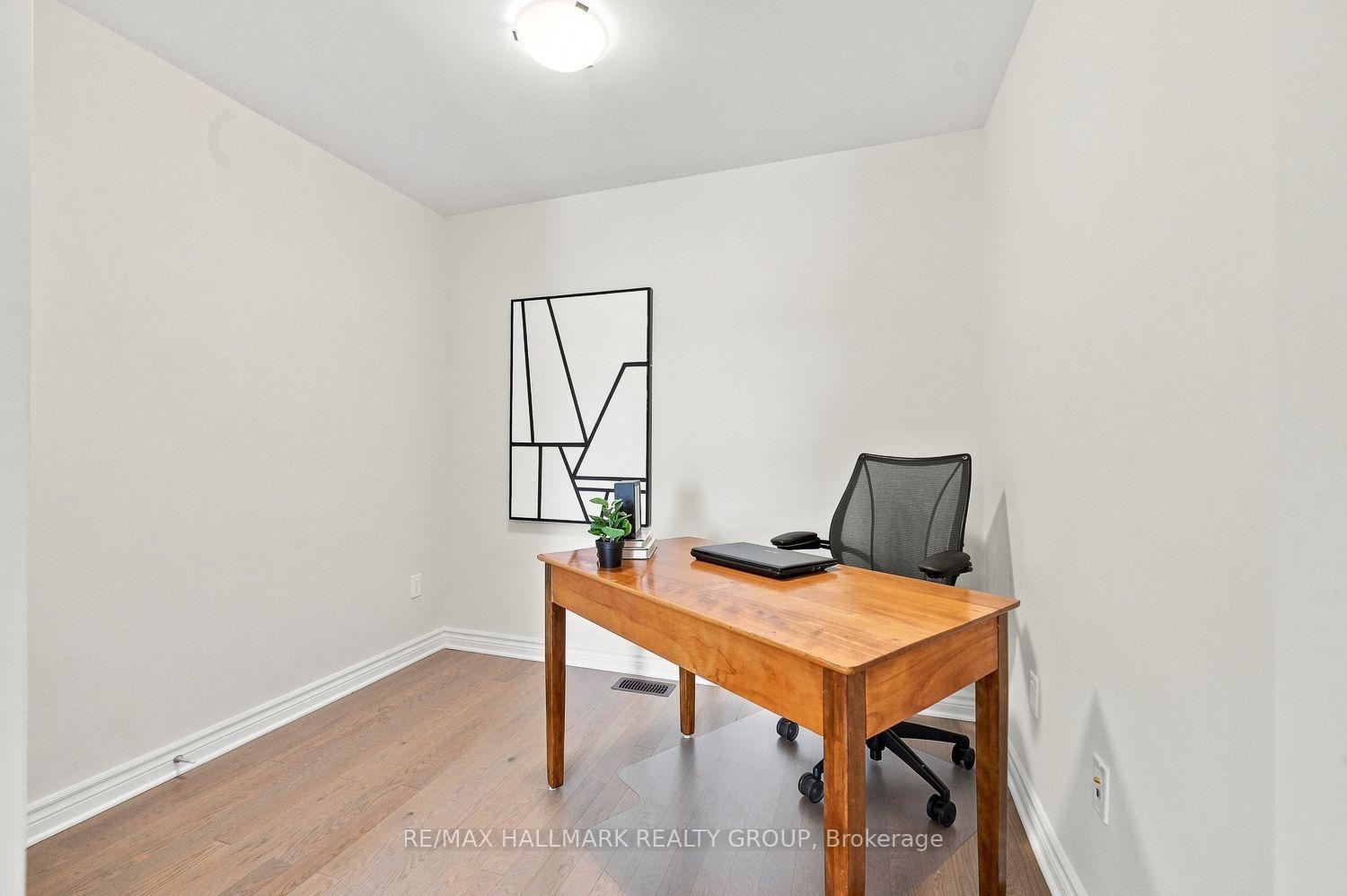 Photo 6 of 881 Couloir Road, Ottawa, Mer Bleue/Bradley Estates/Anderson Park — HOMEH