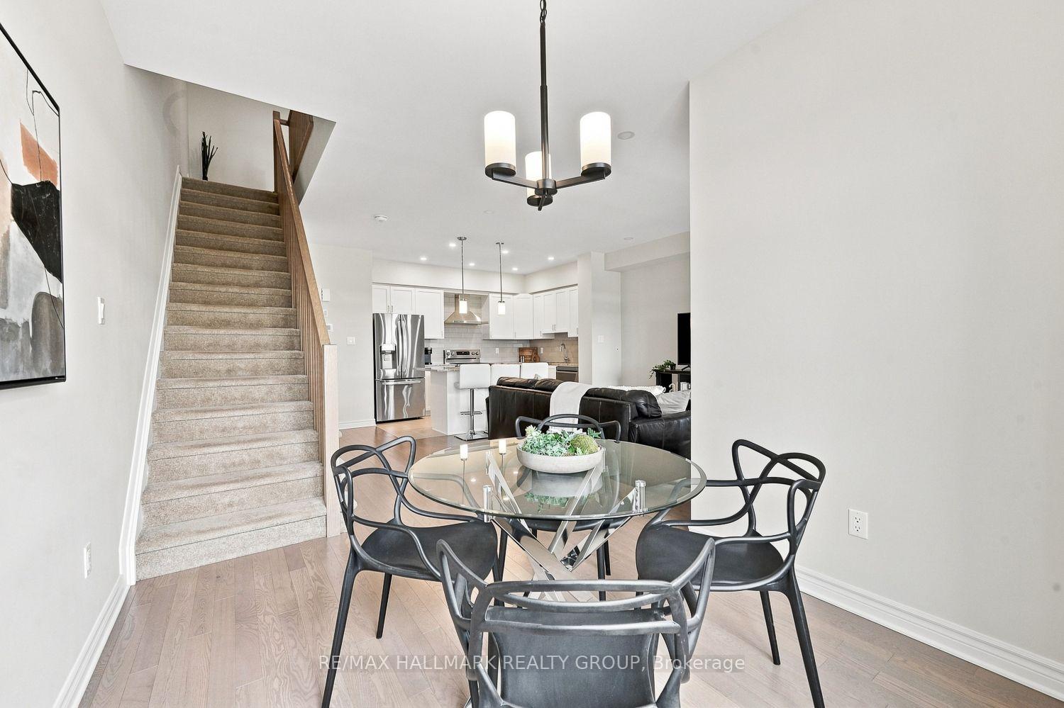 Photo 16 of 881 Couloir Road, Ottawa, Mer Bleue/Bradley Estates/Anderson Park — HOMEH