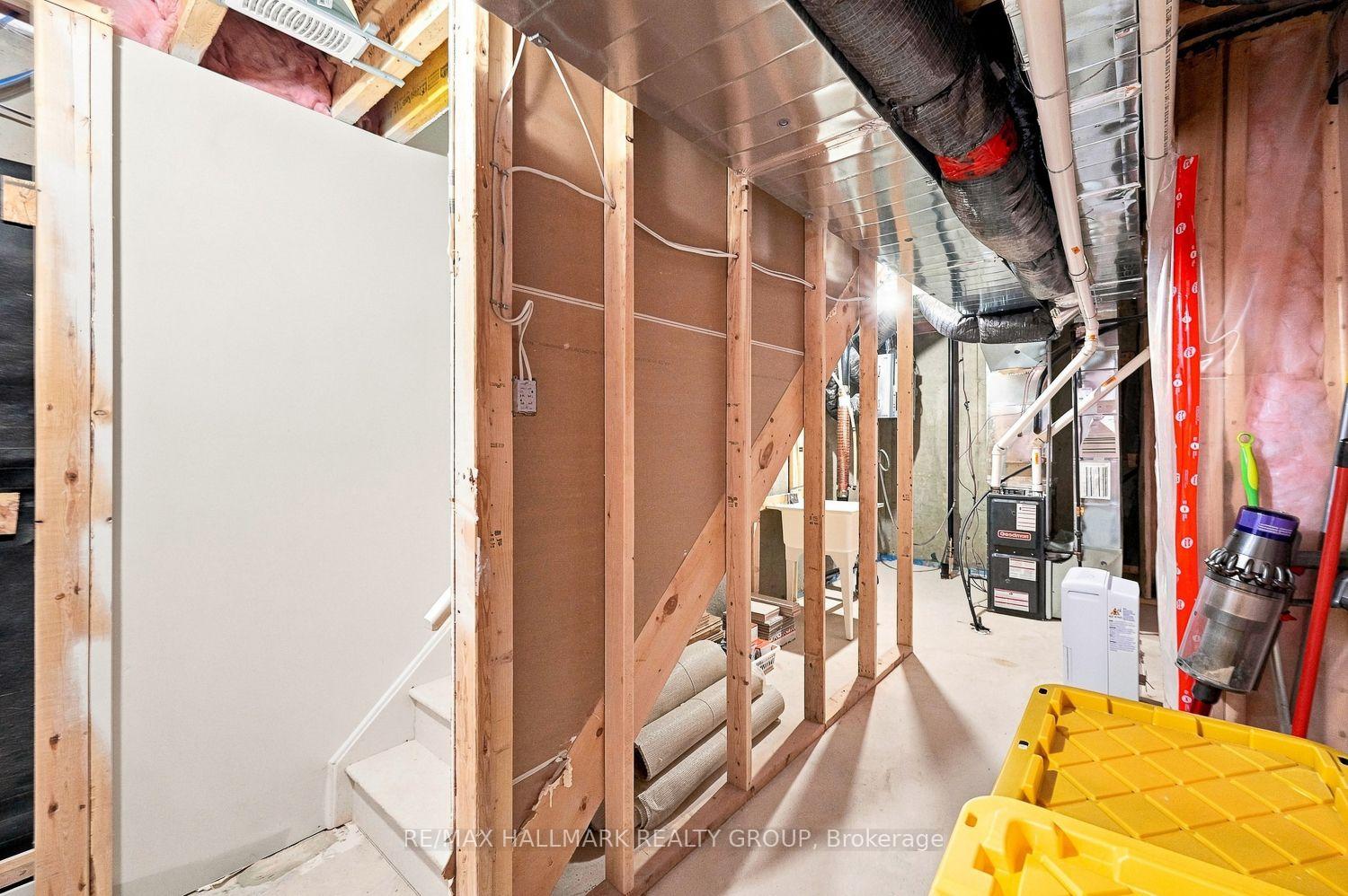 Photo 27 of 881 Couloir Road, Ottawa, Mer Bleue/Bradley Estates/Anderson Park — HOMEH