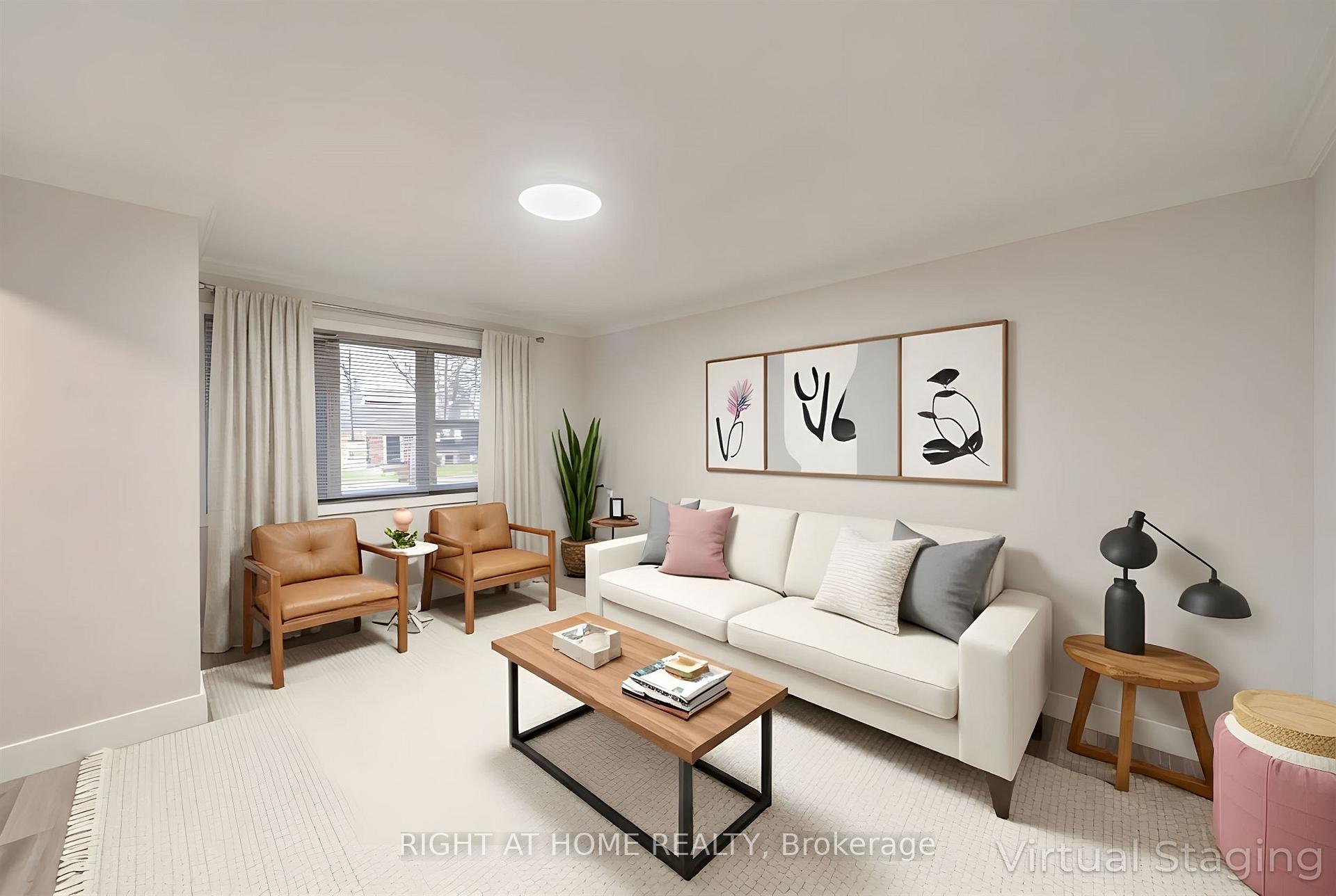 Photo 3 of 15 Elford Boulevard, Etobicoke, Stonegate-Queensway — HOMEH