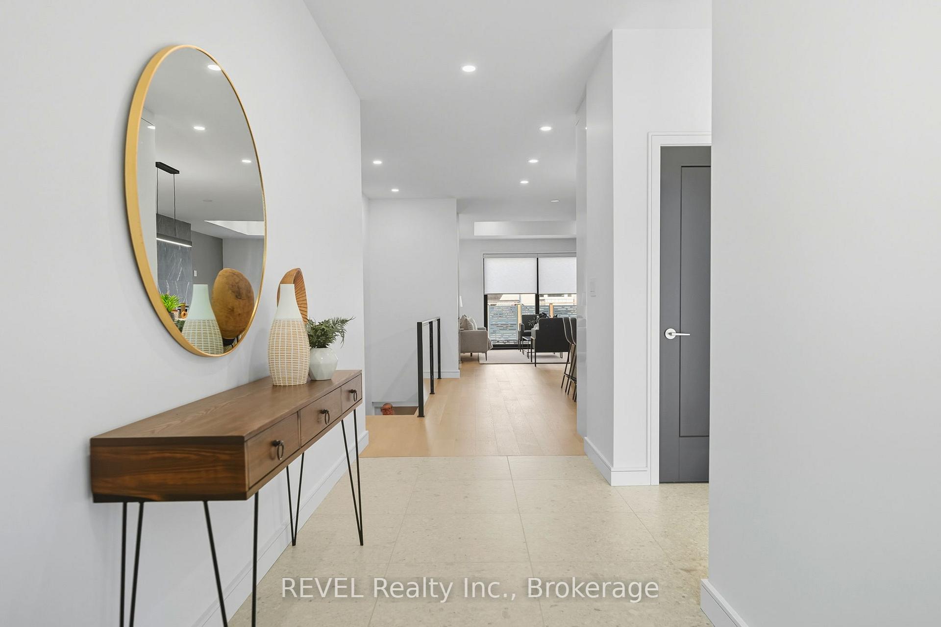 Photo 13 of 40 Ivy Crescent, Thorold, Confederation Heights — HOMEH