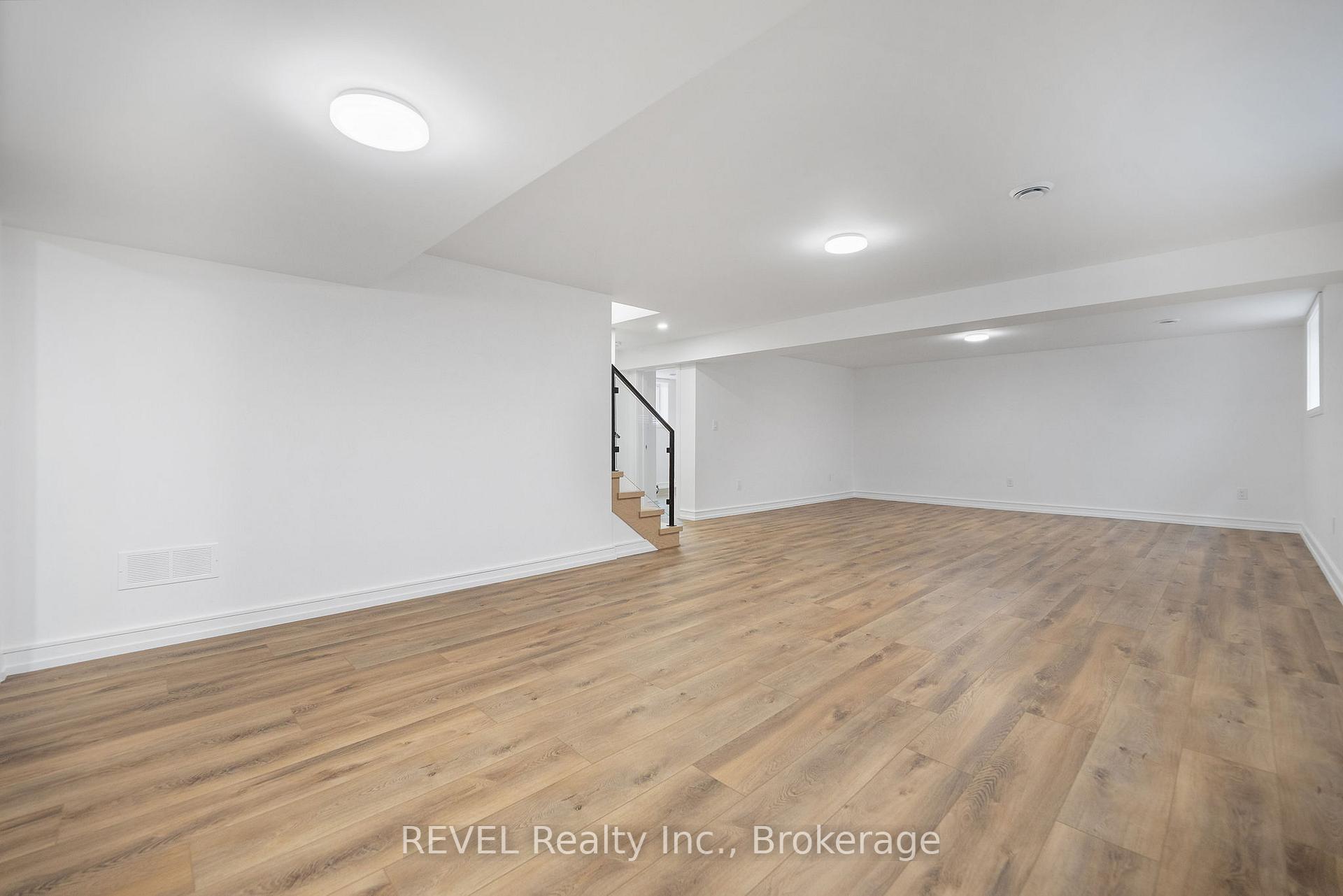 Photo 42 of 40 Ivy Crescent, Thorold, Confederation Heights — HOMEH