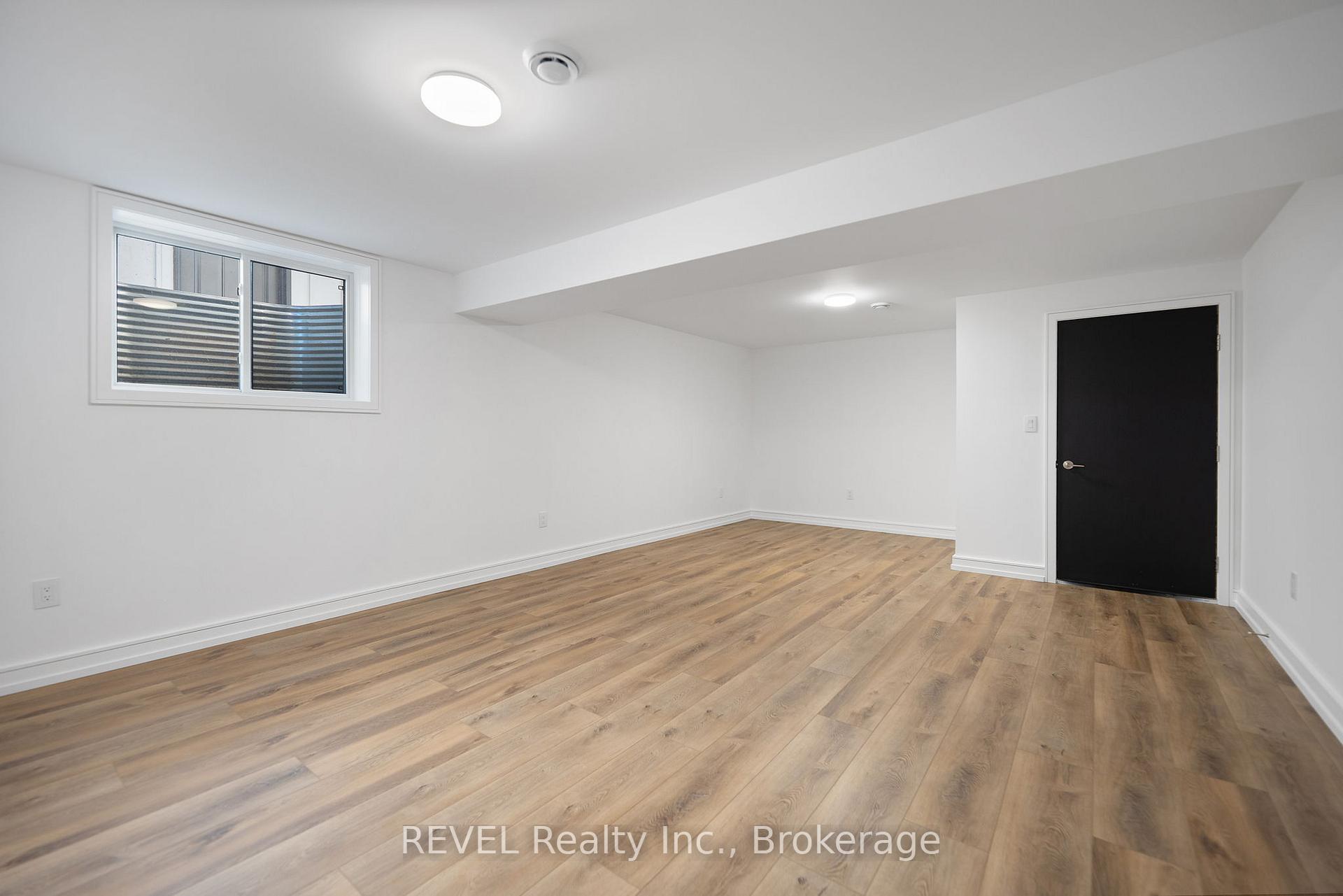 Photo 48 of 40 Ivy Crescent, Thorold, Confederation Heights — HOMEH