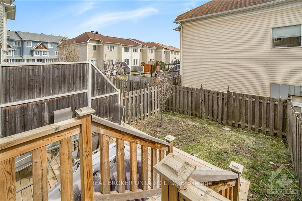 Photo 23 of 222 Meadowbreeze Drive, Ottawa, Kanata - Emerald Meadows/Trailwest — HOMEH