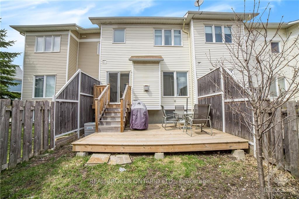 Photo 24 of 222 Meadowbreeze Drive, Ottawa, Kanata - Emerald Meadows/Trailwest — HOMEH